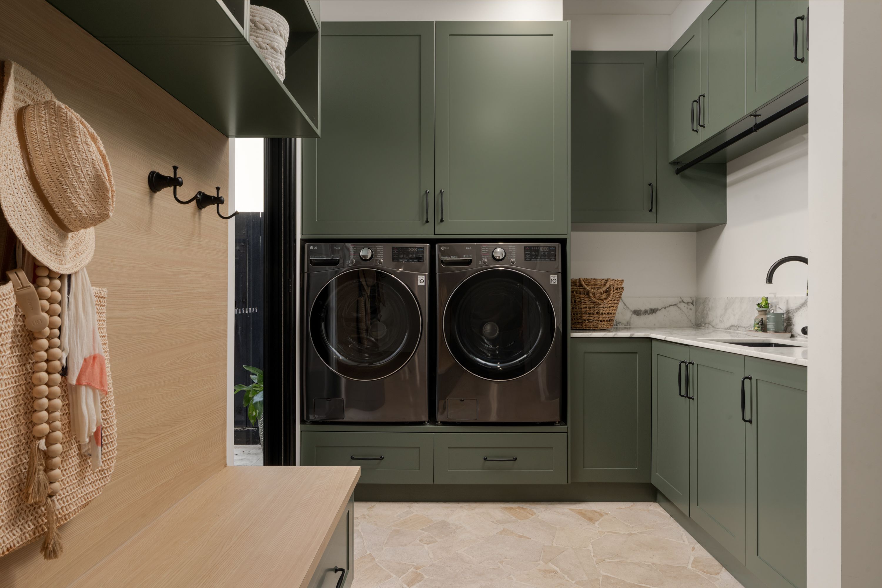 32 Long Street — photo 15 of 25
