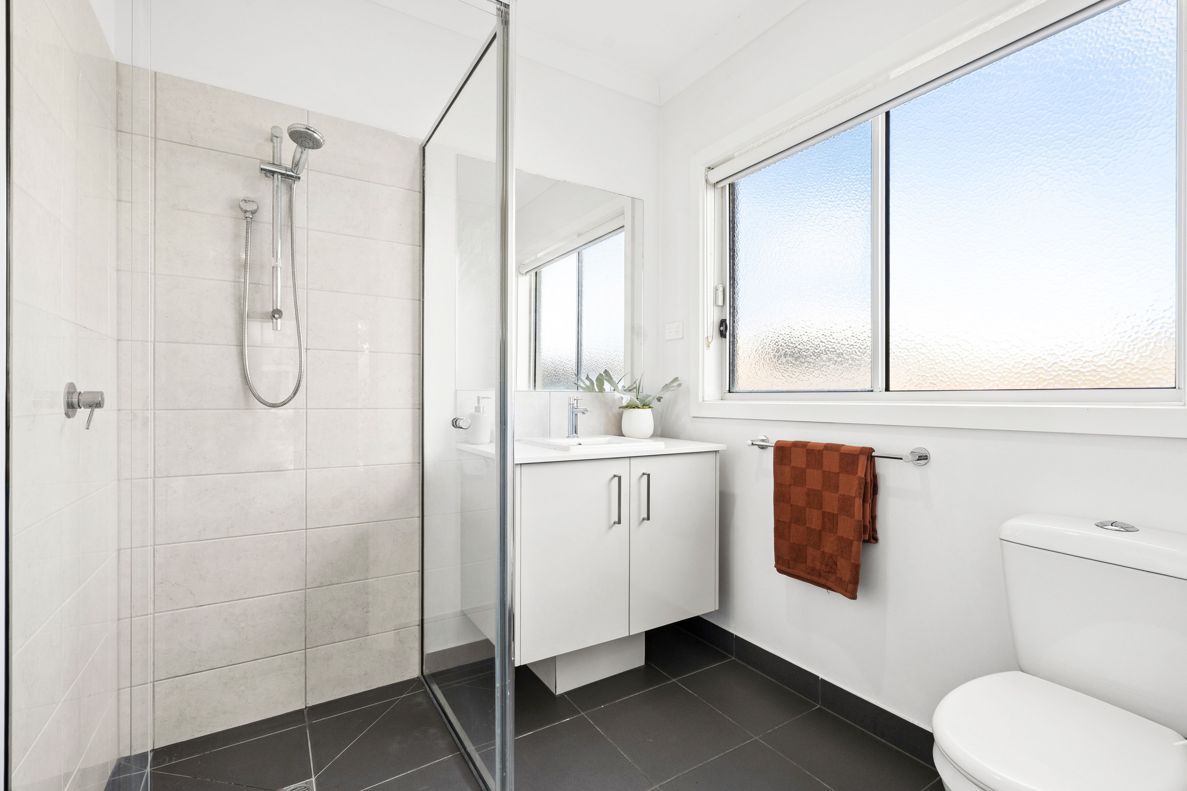 27 Burgess Avenue — photo 3 of 10