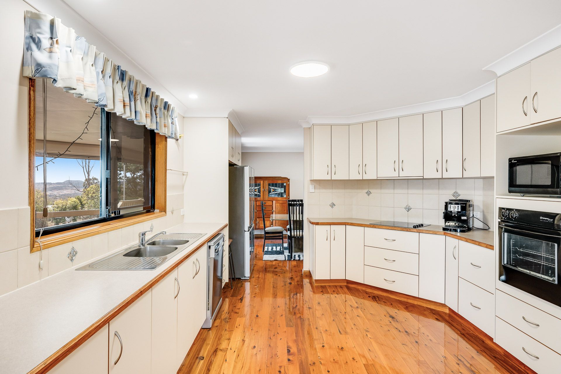 72 Cotswold Hills Drive, Cotswold Hills, QLD 4350 House for Sale