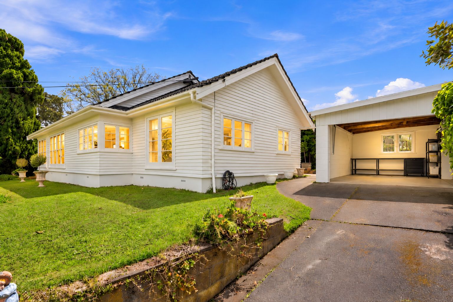 15 Carlisle Road, Torbay, North Shore City