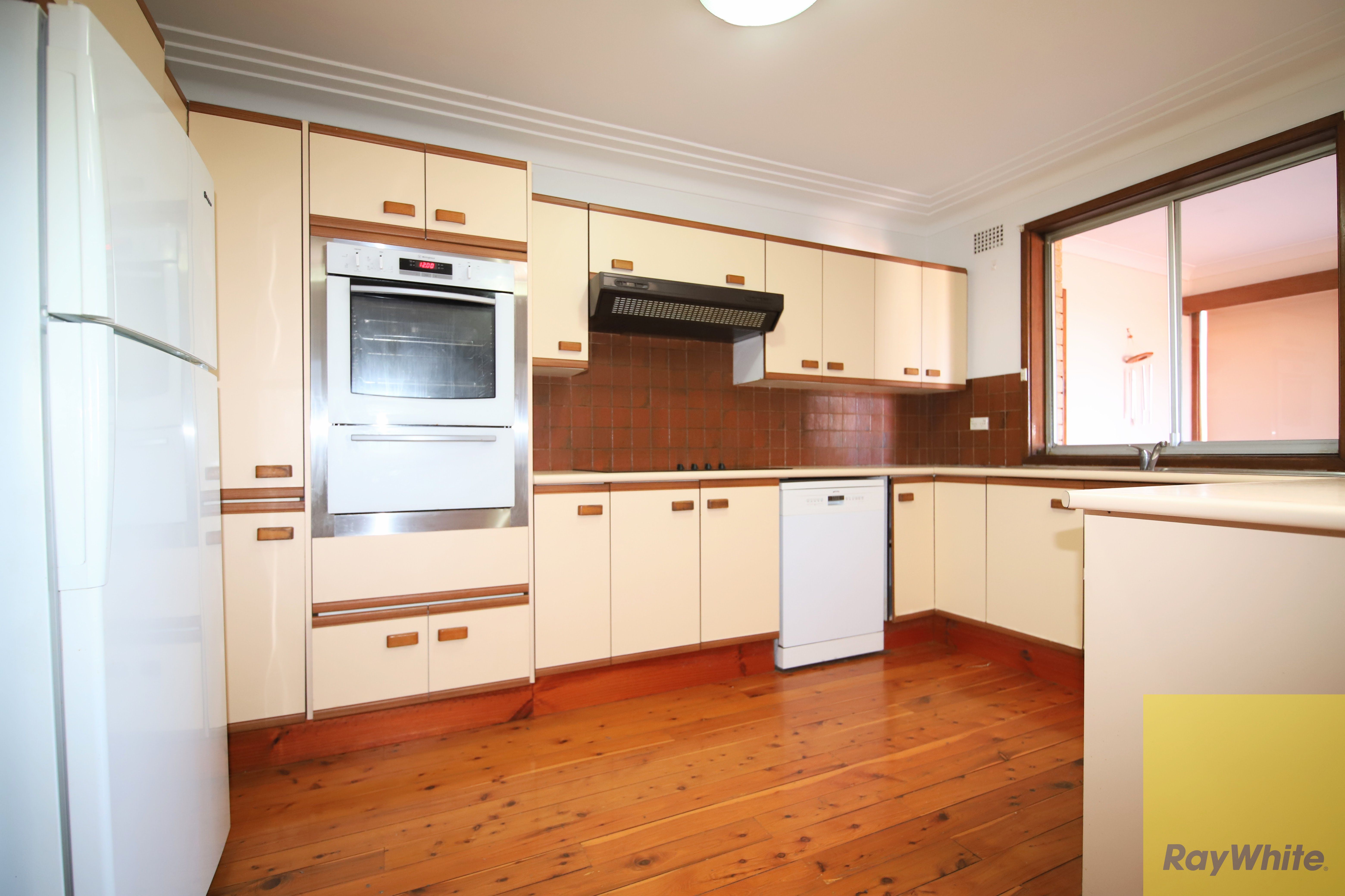 6 Cumberland Avenue — photo 3 of 10
