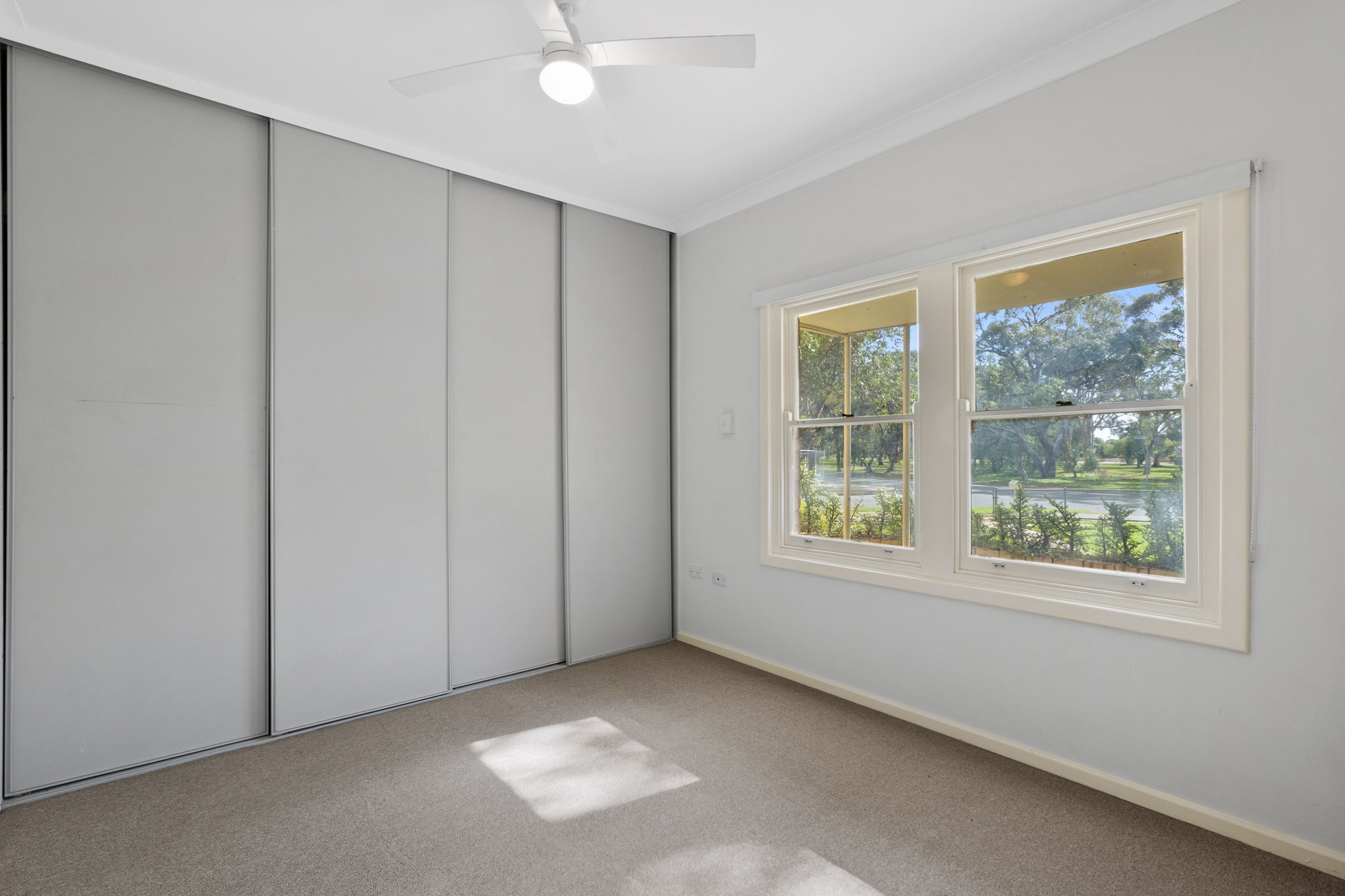 1 Knowles Road — photo 6 of 10