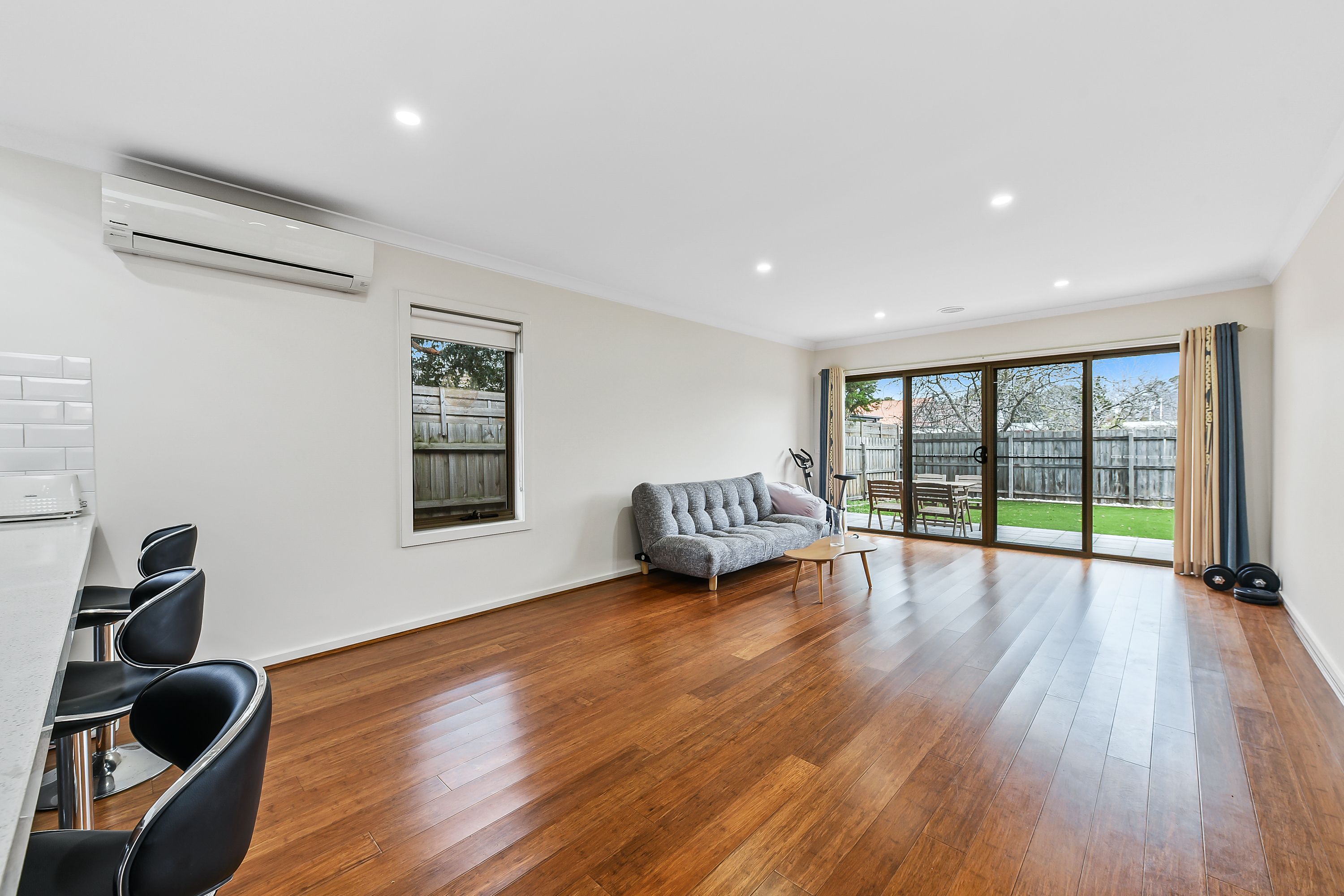 2/50 Golf Links Avenue, Oakleigh, VIC 3166