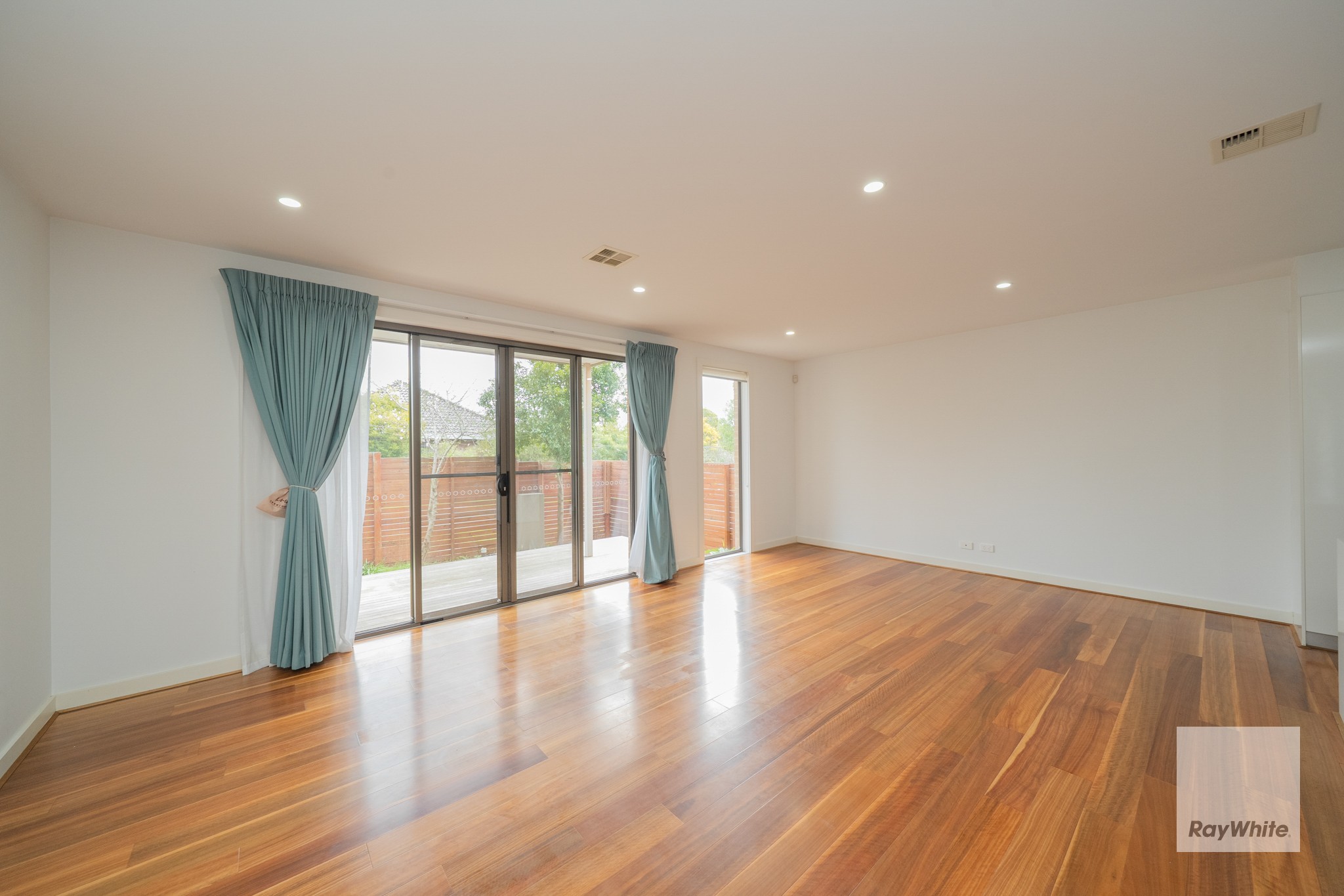 25 Grandview Road, Chadstone, VIC 3148