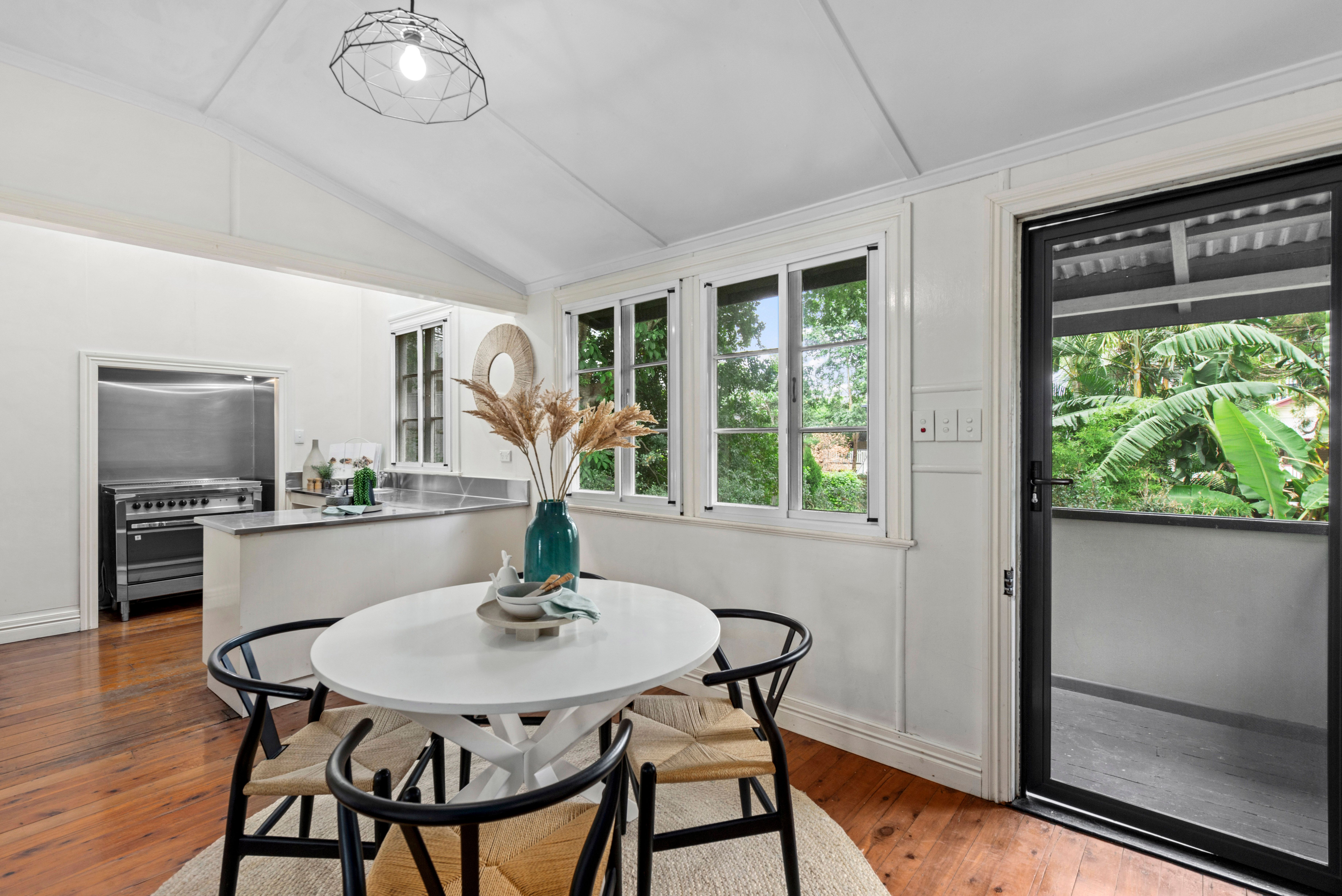 17 Quinton Street, Kangaroo Point, QLD 4169 Sold House Ray White