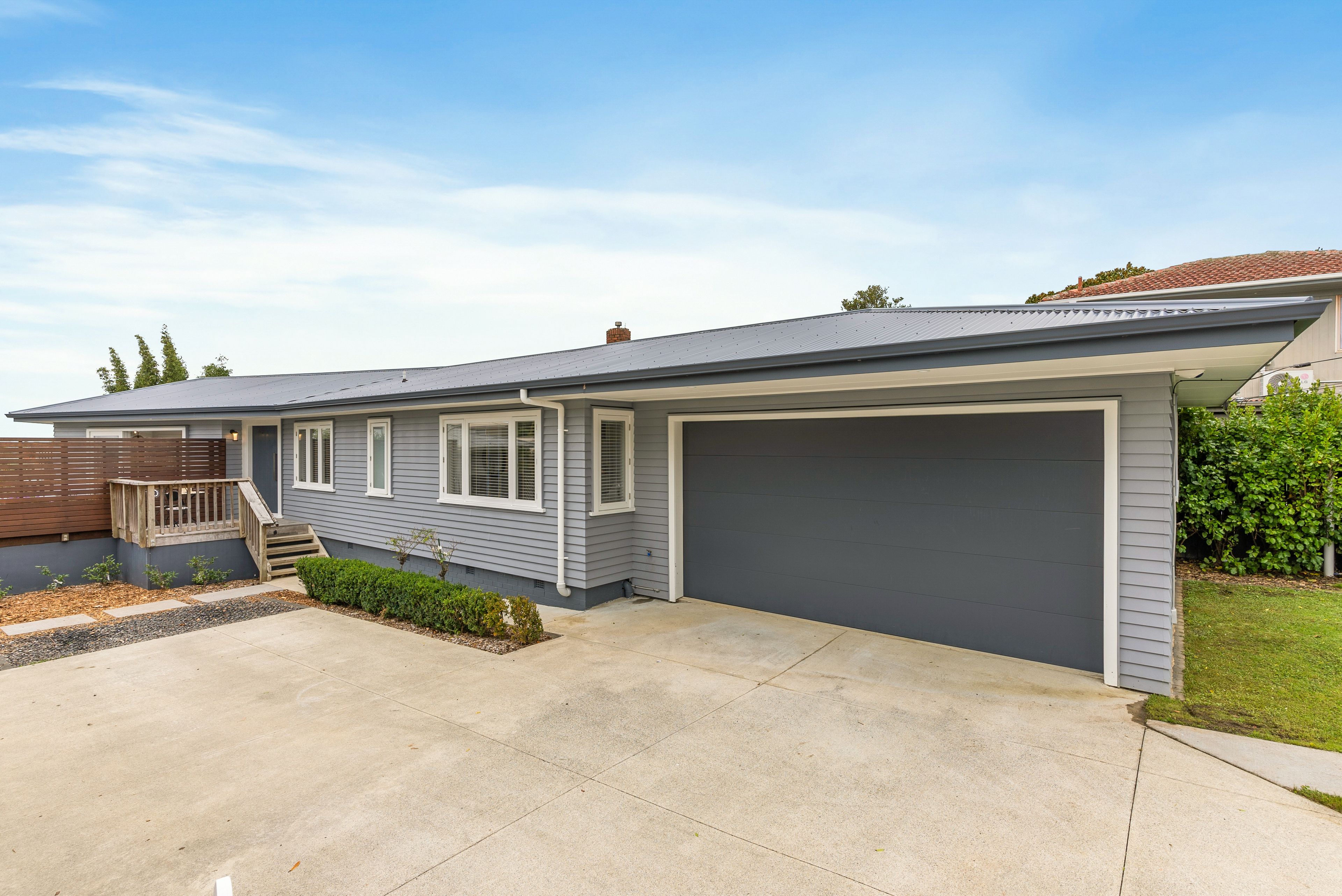 54 Grande Vue Road, Hill Park, Manukau City