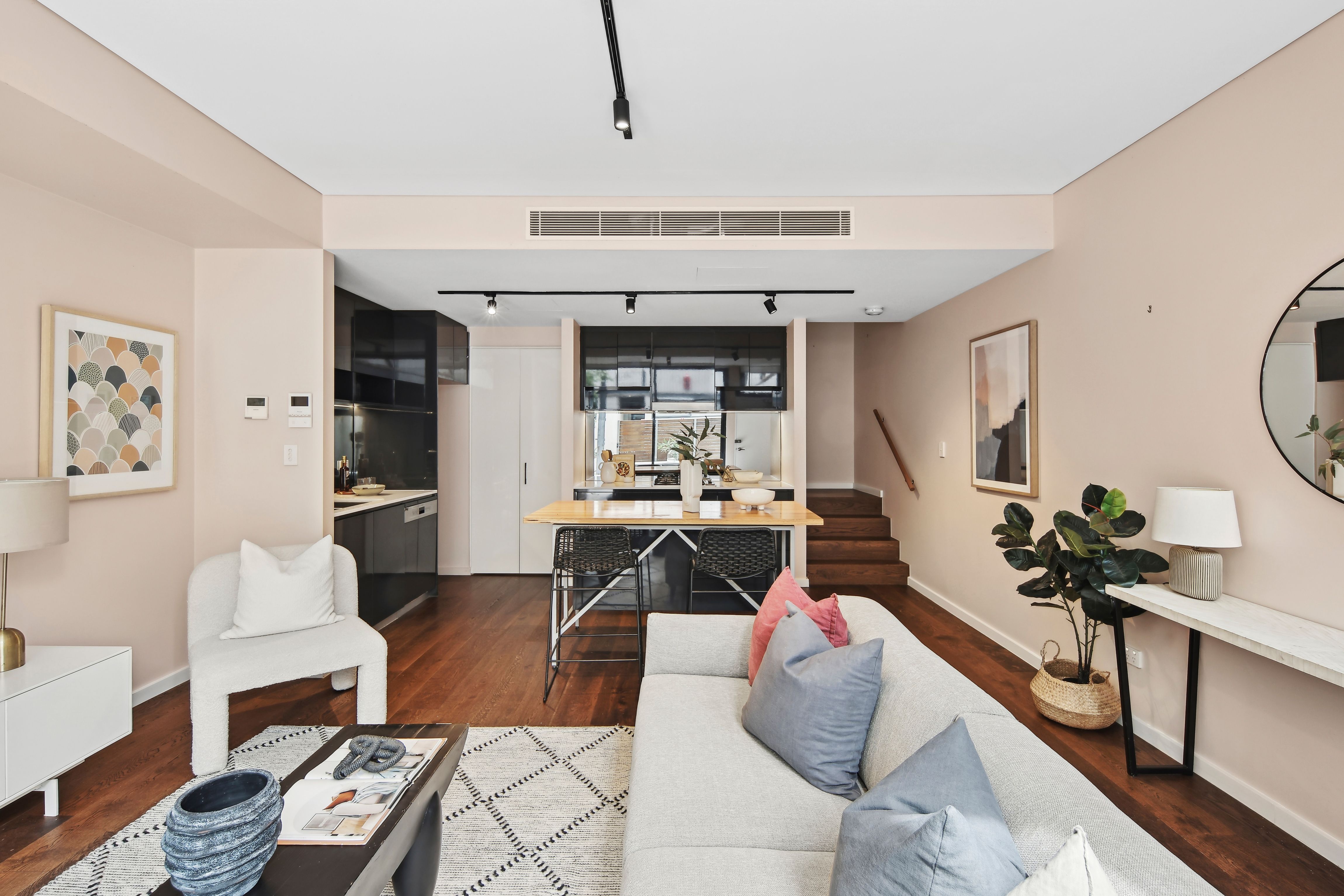 76 Mitchell Road, Alexandria NSW 2015
