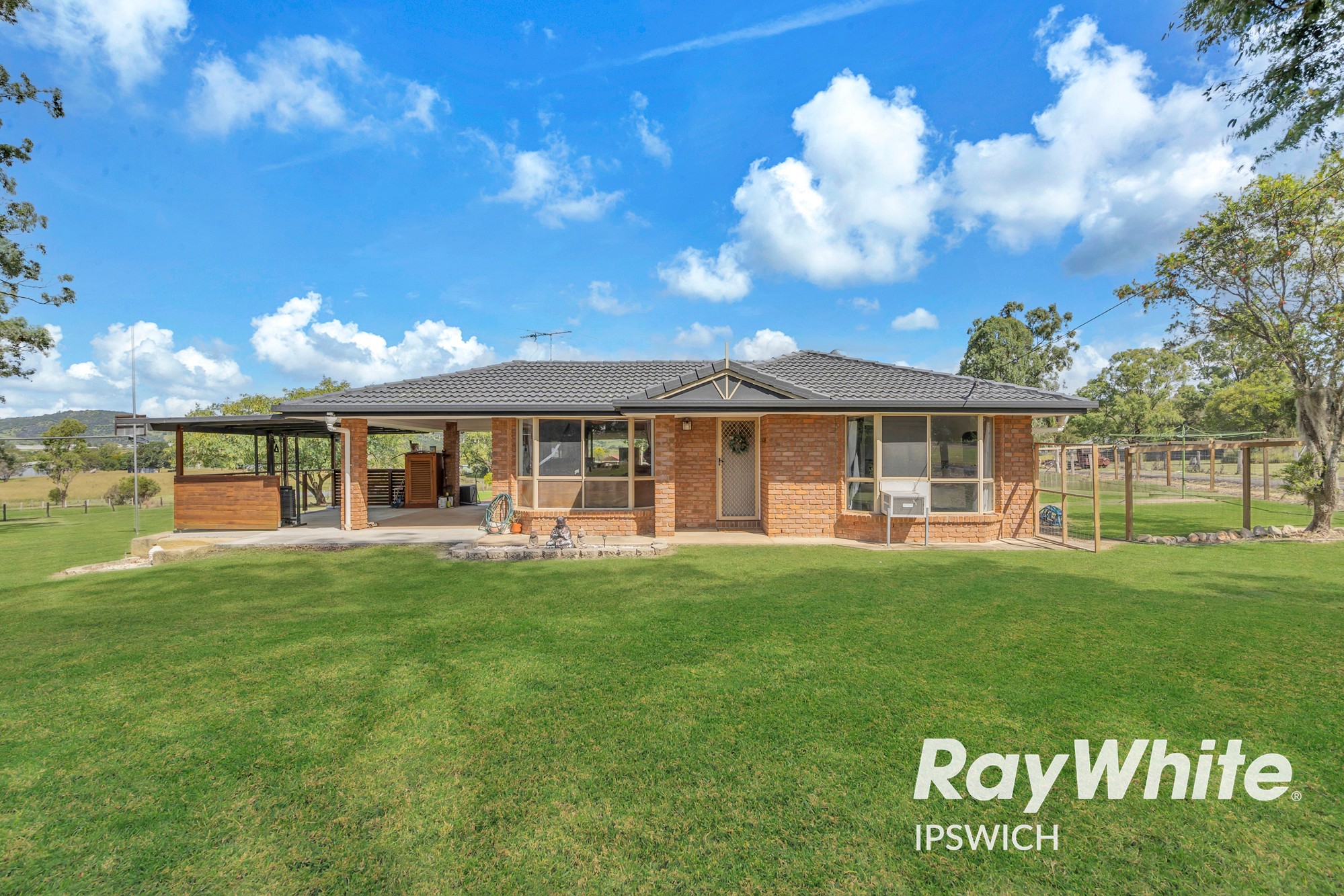 24 Harm Street, Lowood, QLD 4311