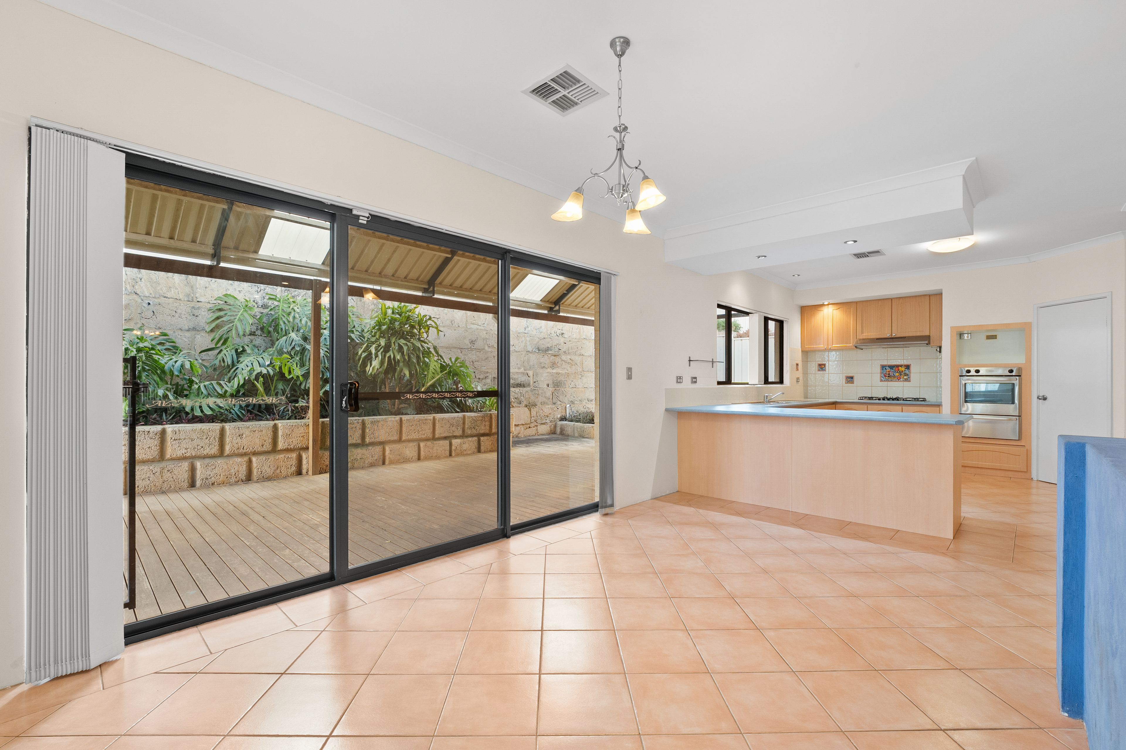 1 Rixom Vista — photo 11 of 30