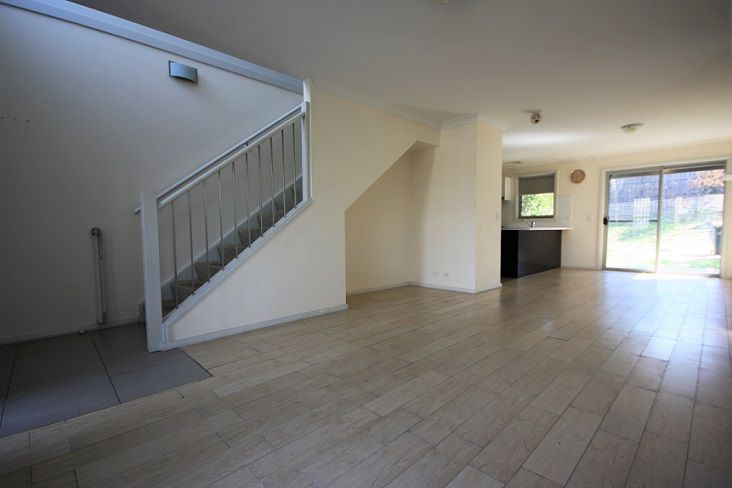 19 Bandara Circuit, Spring Farm, NSW 2570