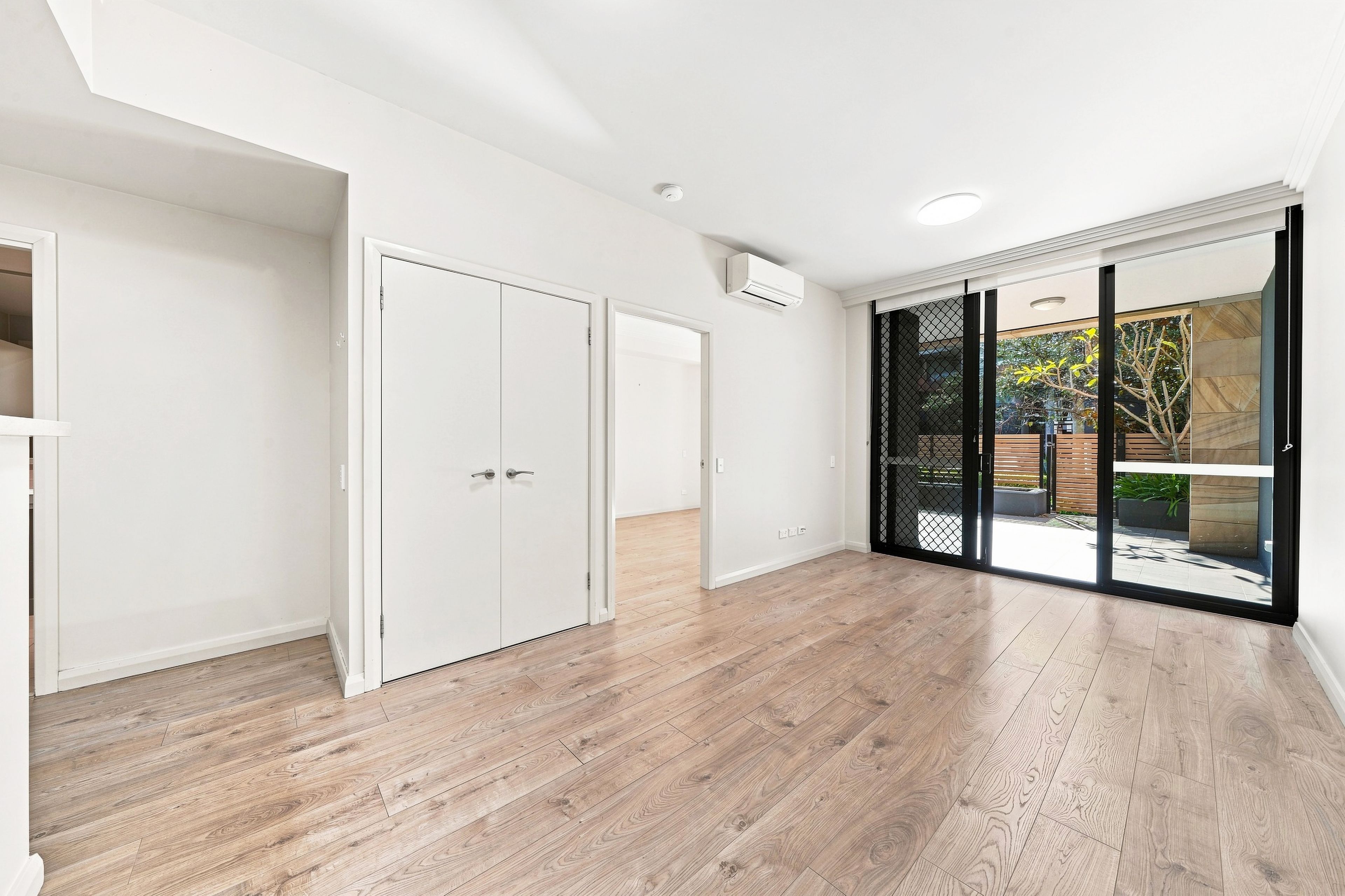 201/4 Footbridge Boulevard, Wentworth Point, NSW 2127