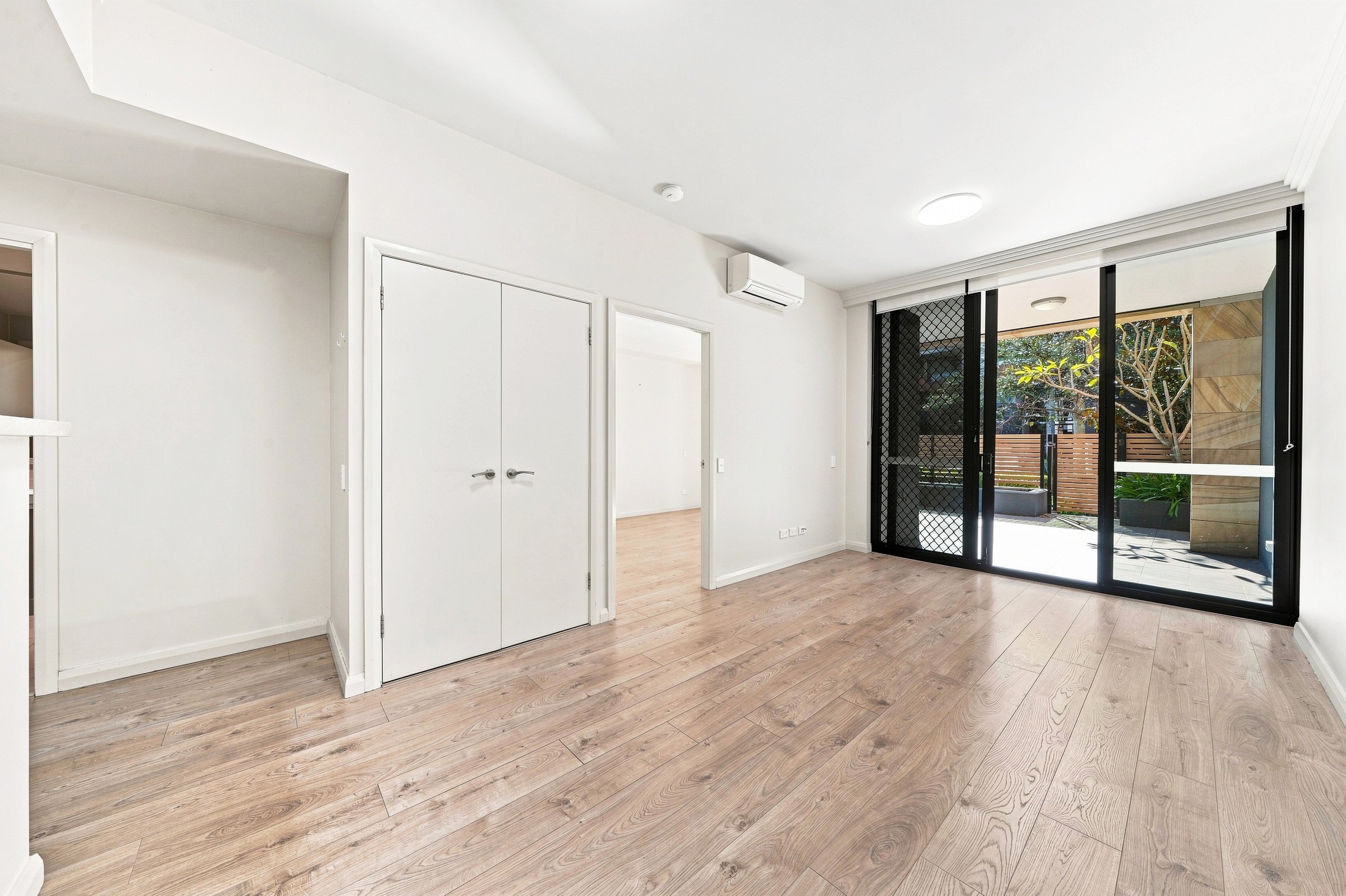 201/4 Footbridge Boulevard, Wentworth Point, NSW 2127