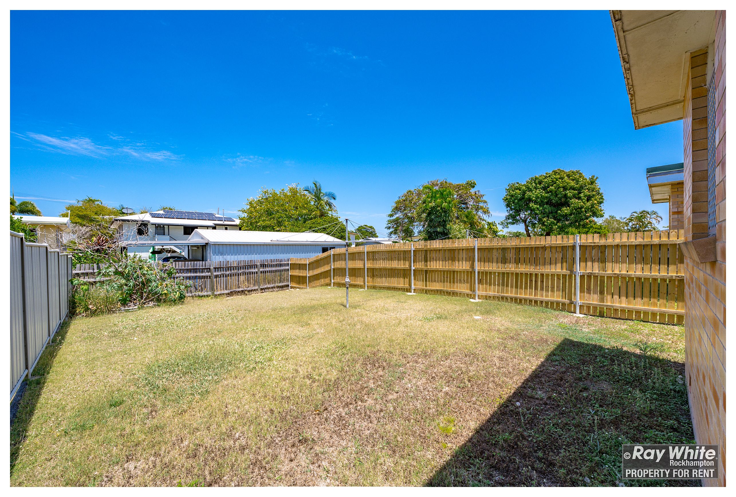 1/136 Venables Street — photo 3 of 16
