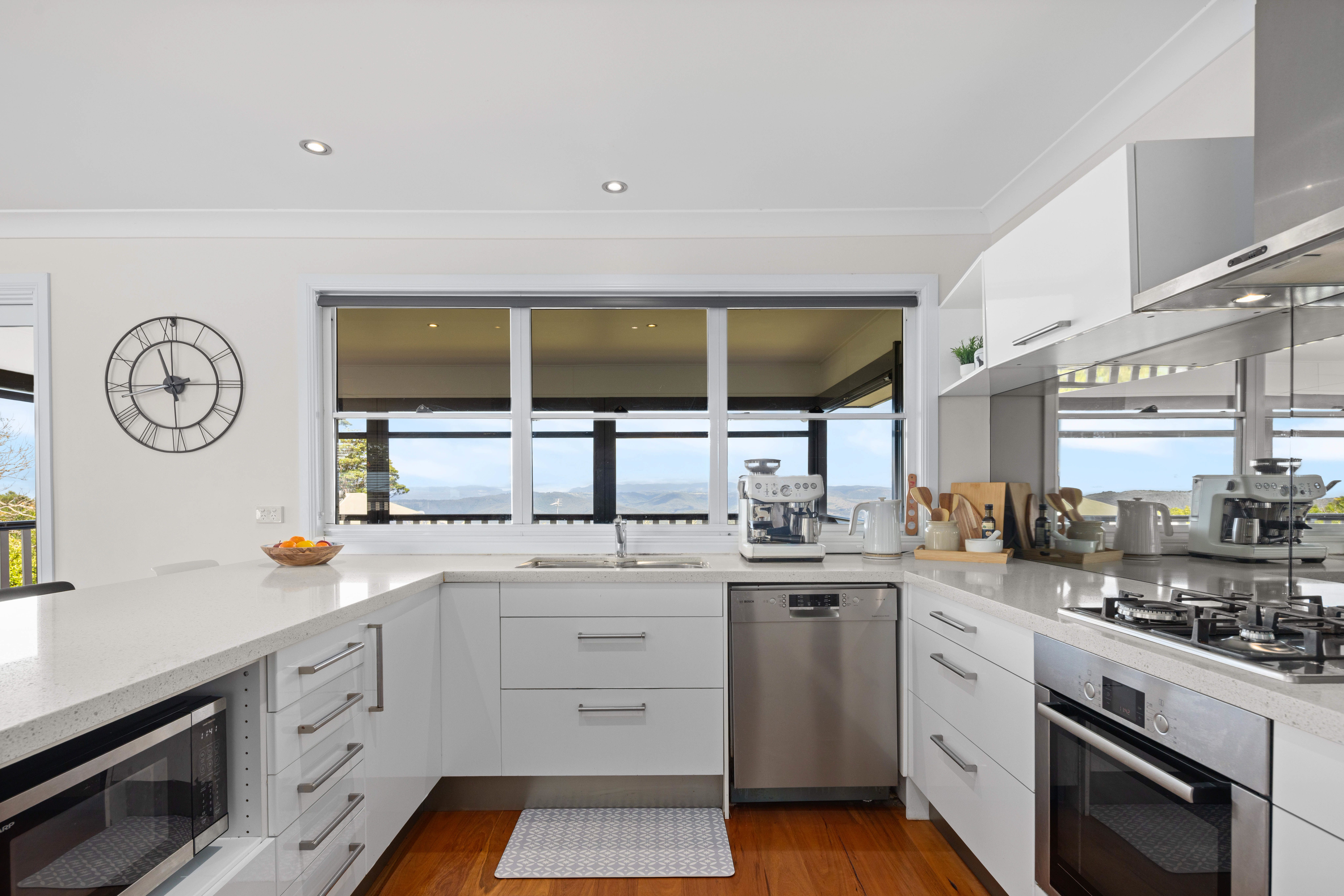92 Coomera Gorge Drive — photo 17 of 30