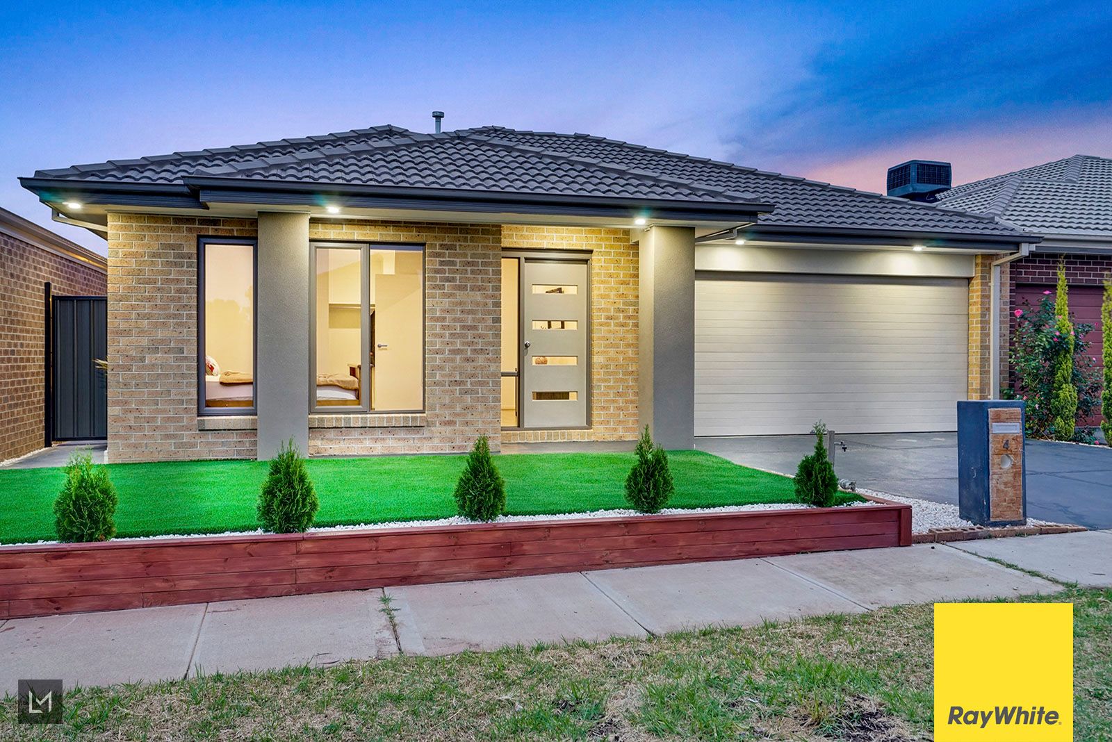 4 Dewpond Drive, Truganina, VIC 3029