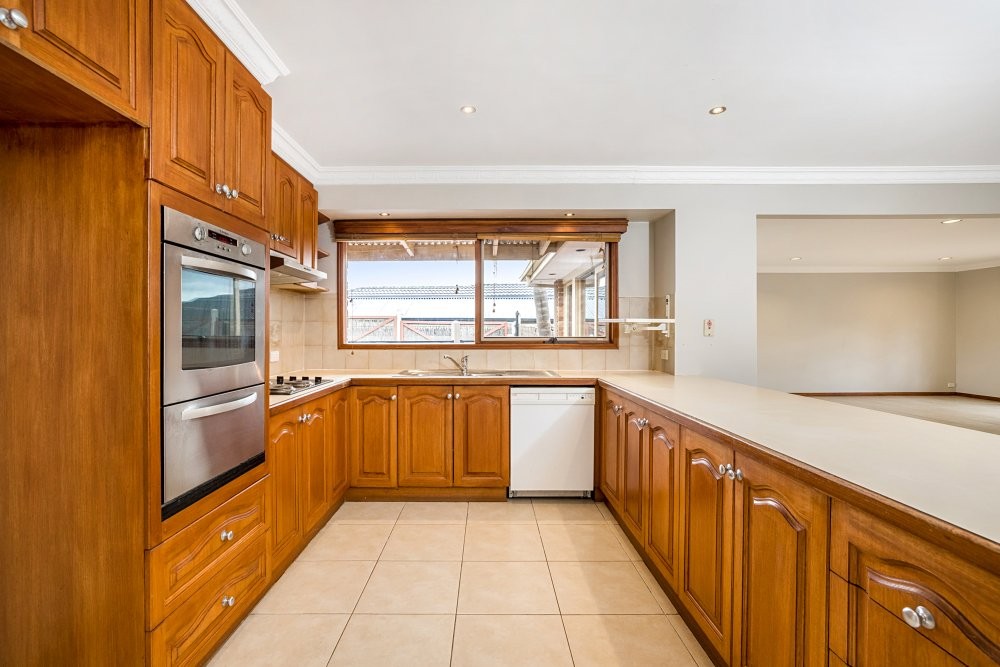19 Denver Drive, Narre Warren, VIC 3805