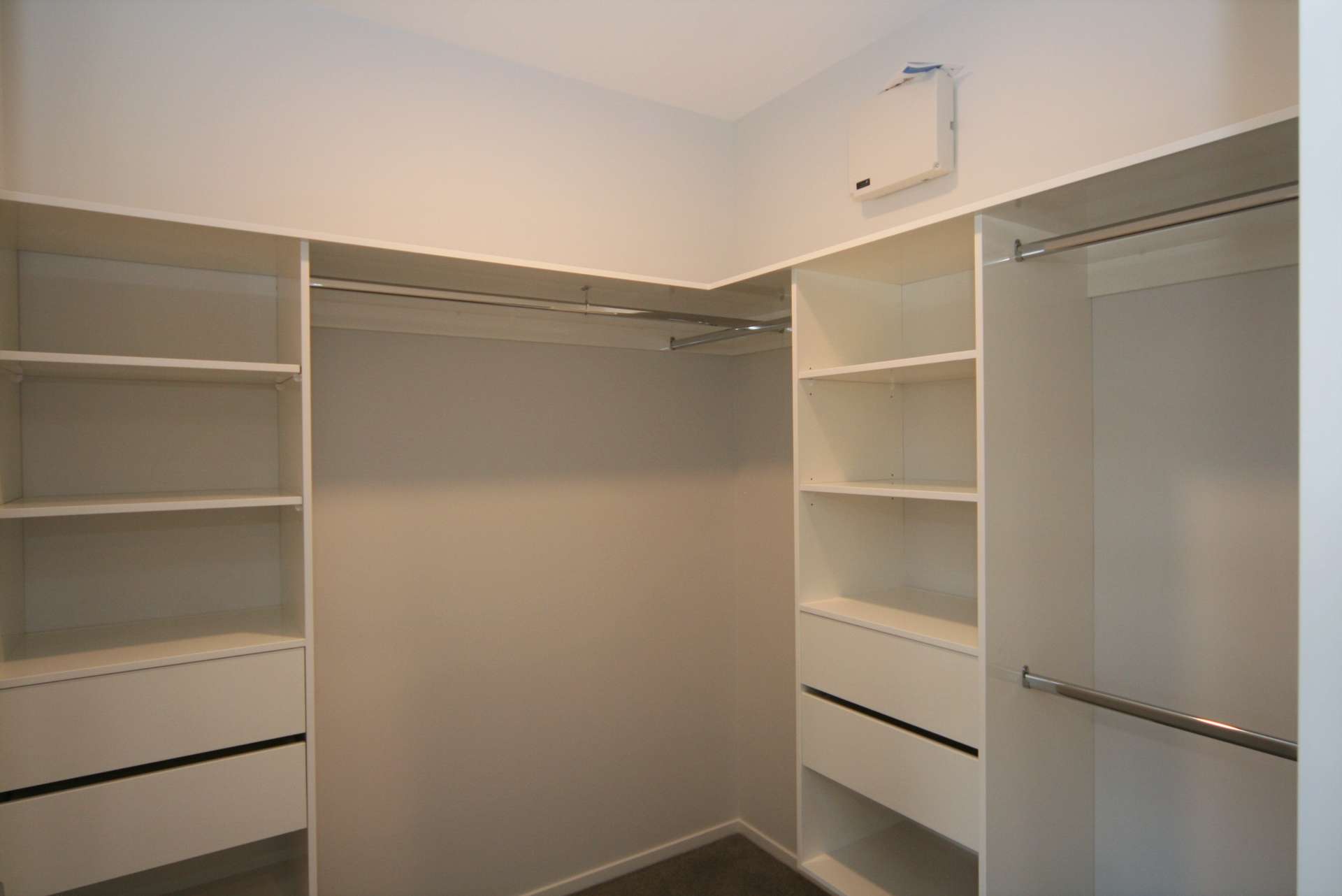 18 Len Ireland Drive photo 5