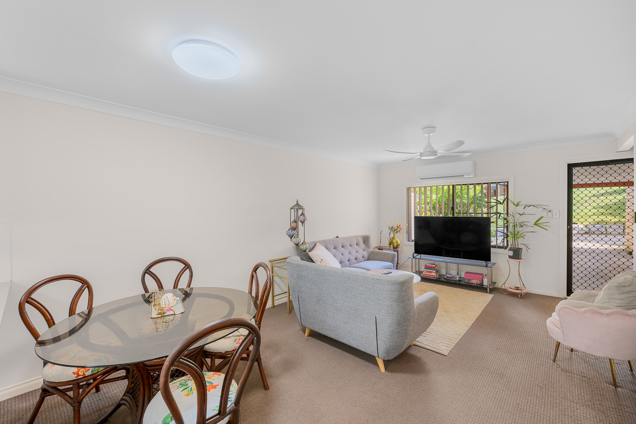 2/8 Nothling Street, New Auckland, QLD 4680