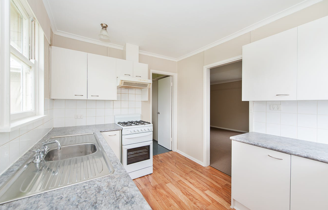 1045 Koonwarra Street, North Albury, NSW 2640 Leased House Ray