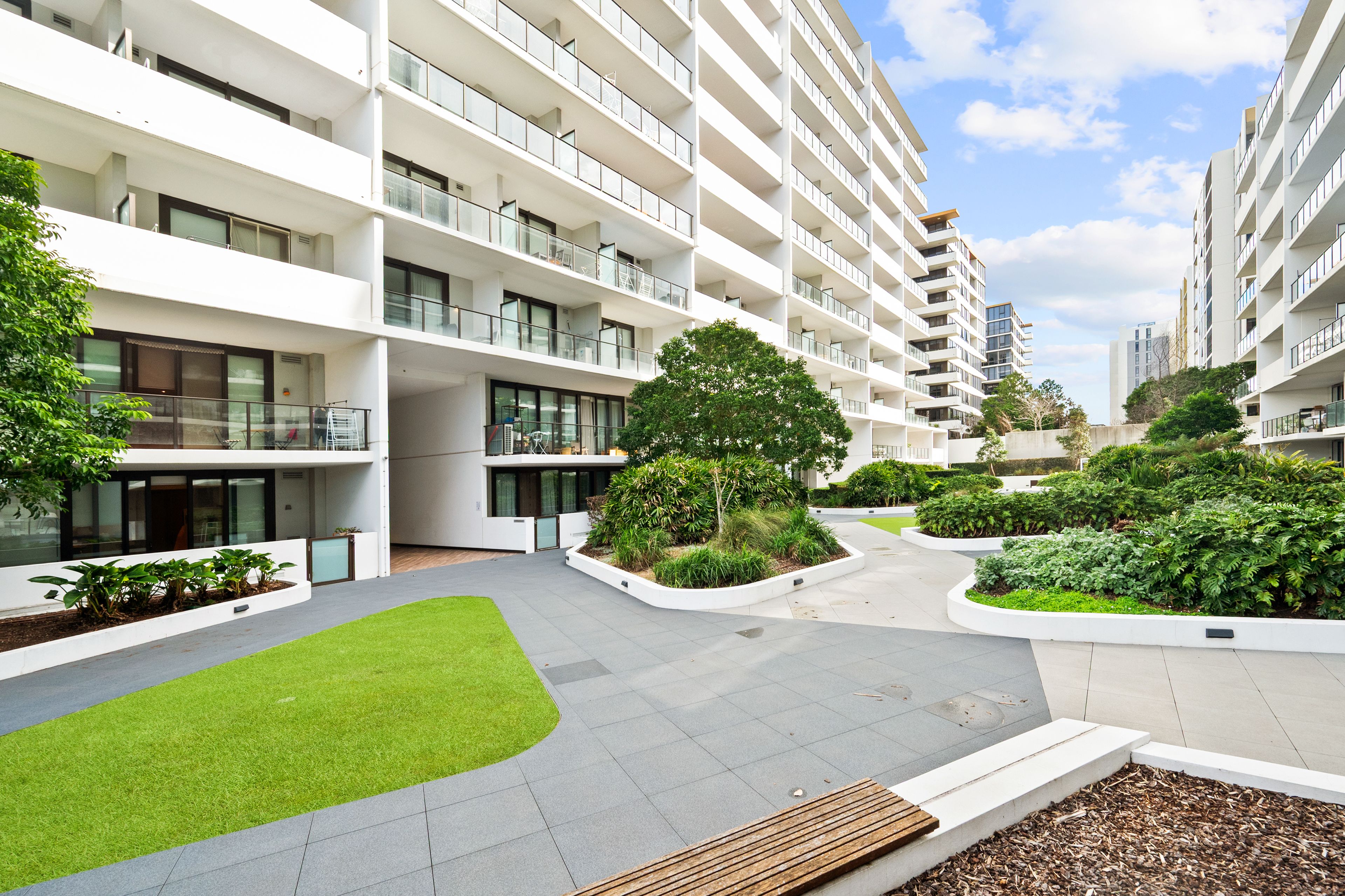 210/6 Galloway Street — photo 17 of 18