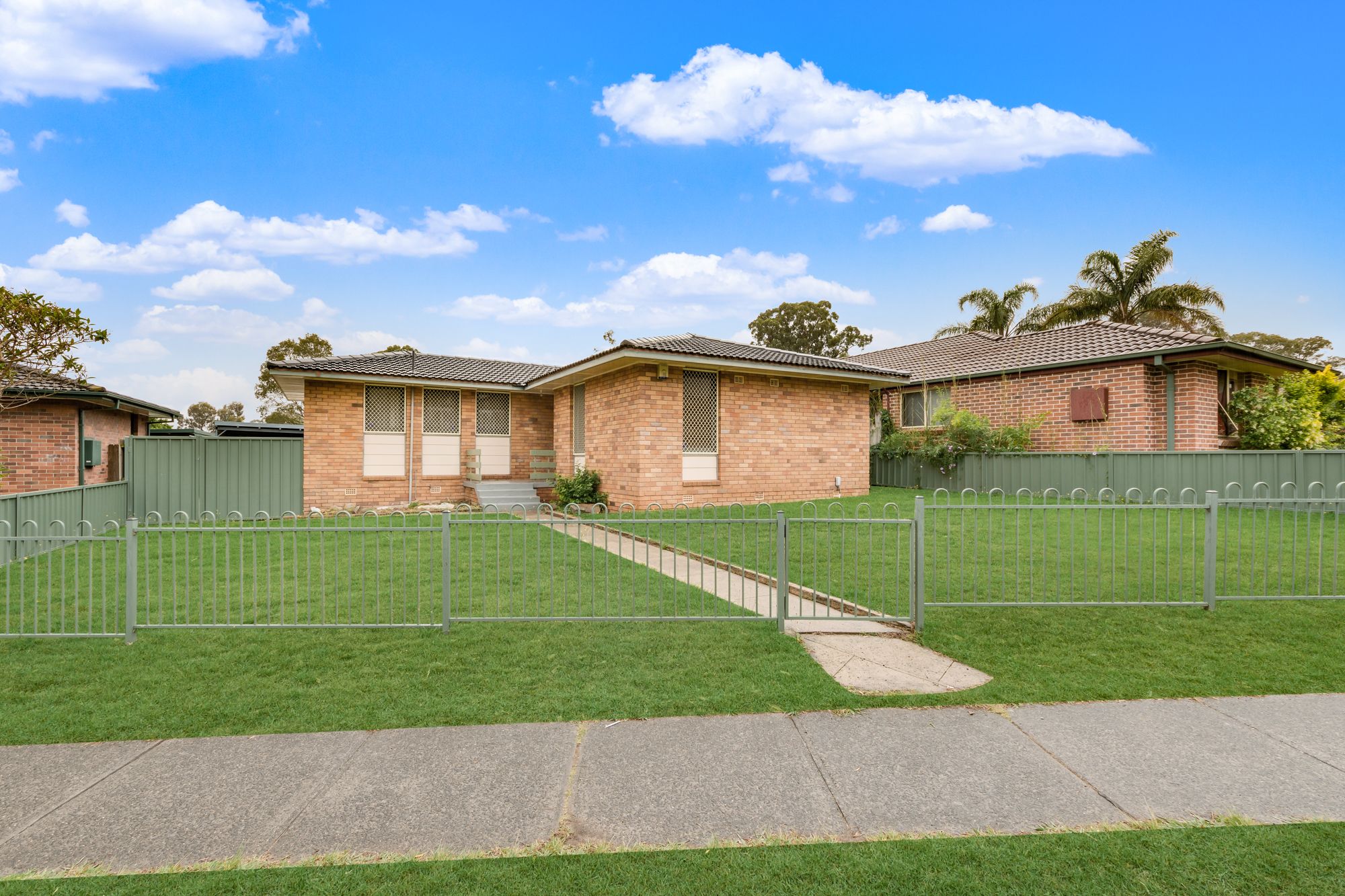 Macquarie Fields, NSW 2564
