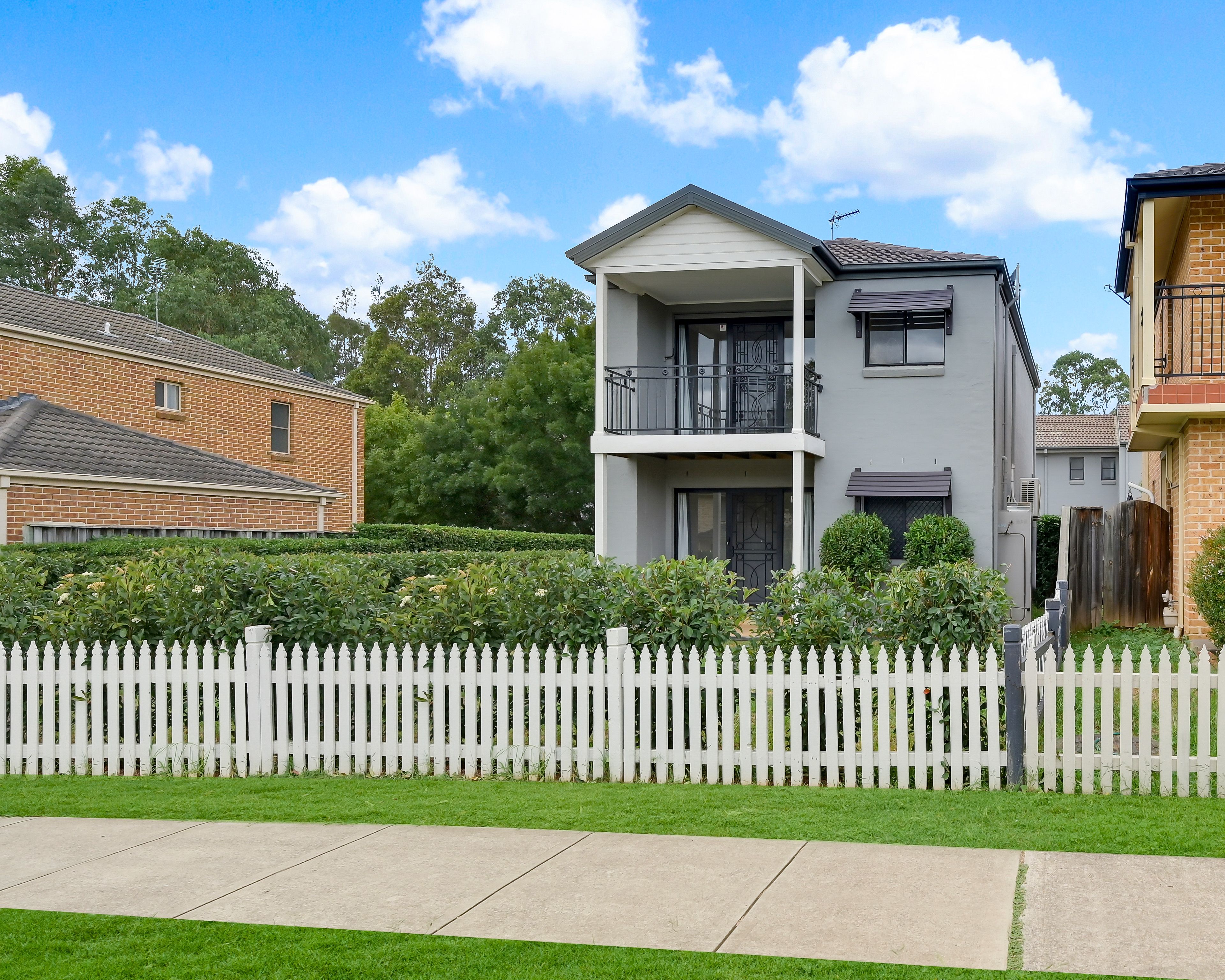 1/92-98 Glenfield Drive, Currans Hill, NSW 2567