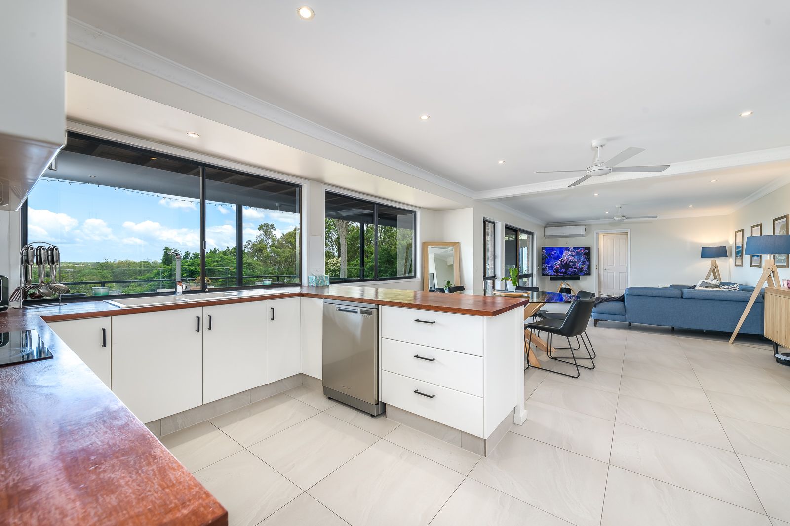32 Tamworth Drive, Helensvale, QLD 4212
