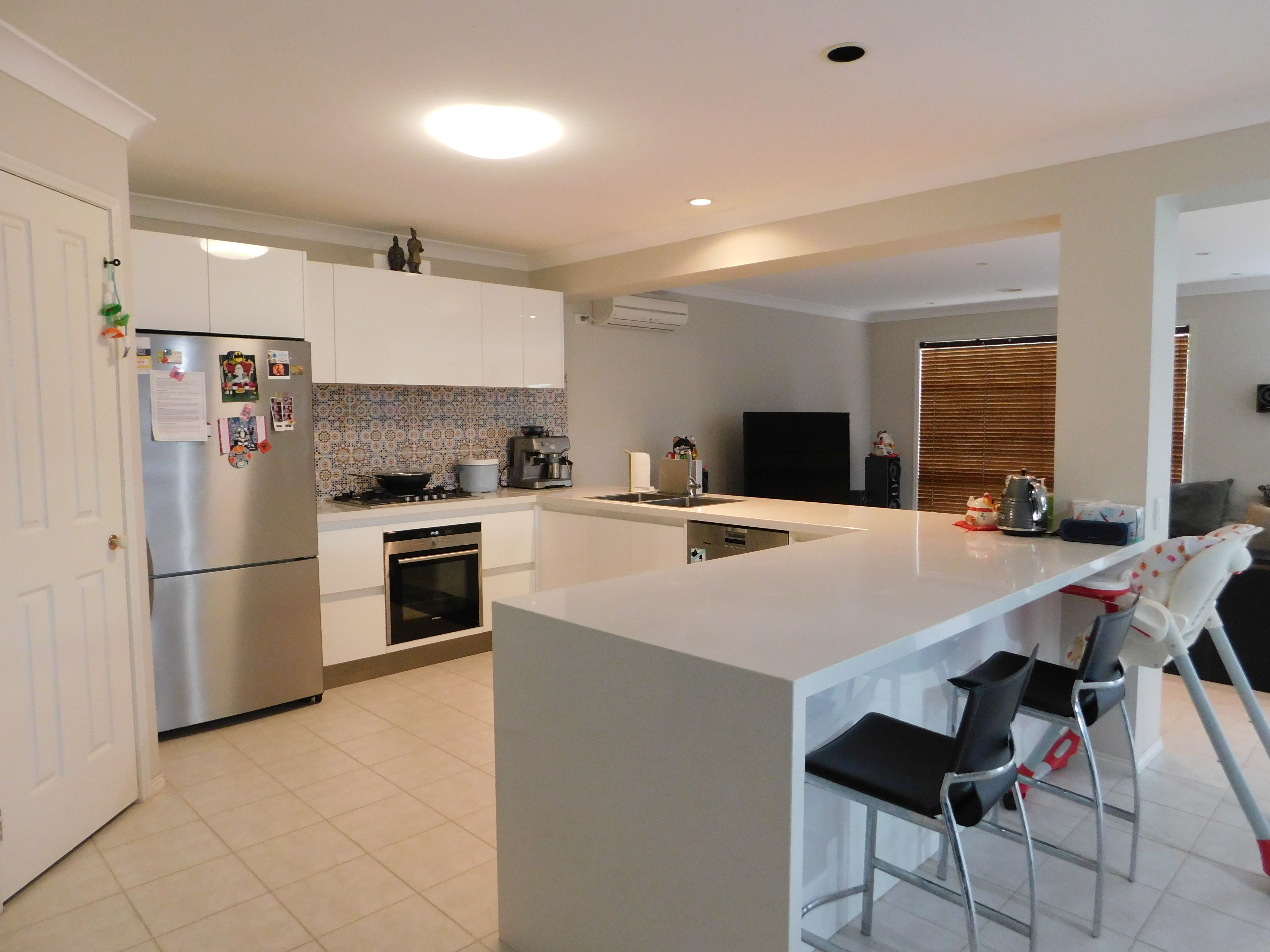 19 Honeyeater Terrace, South Morang, VIC 3752