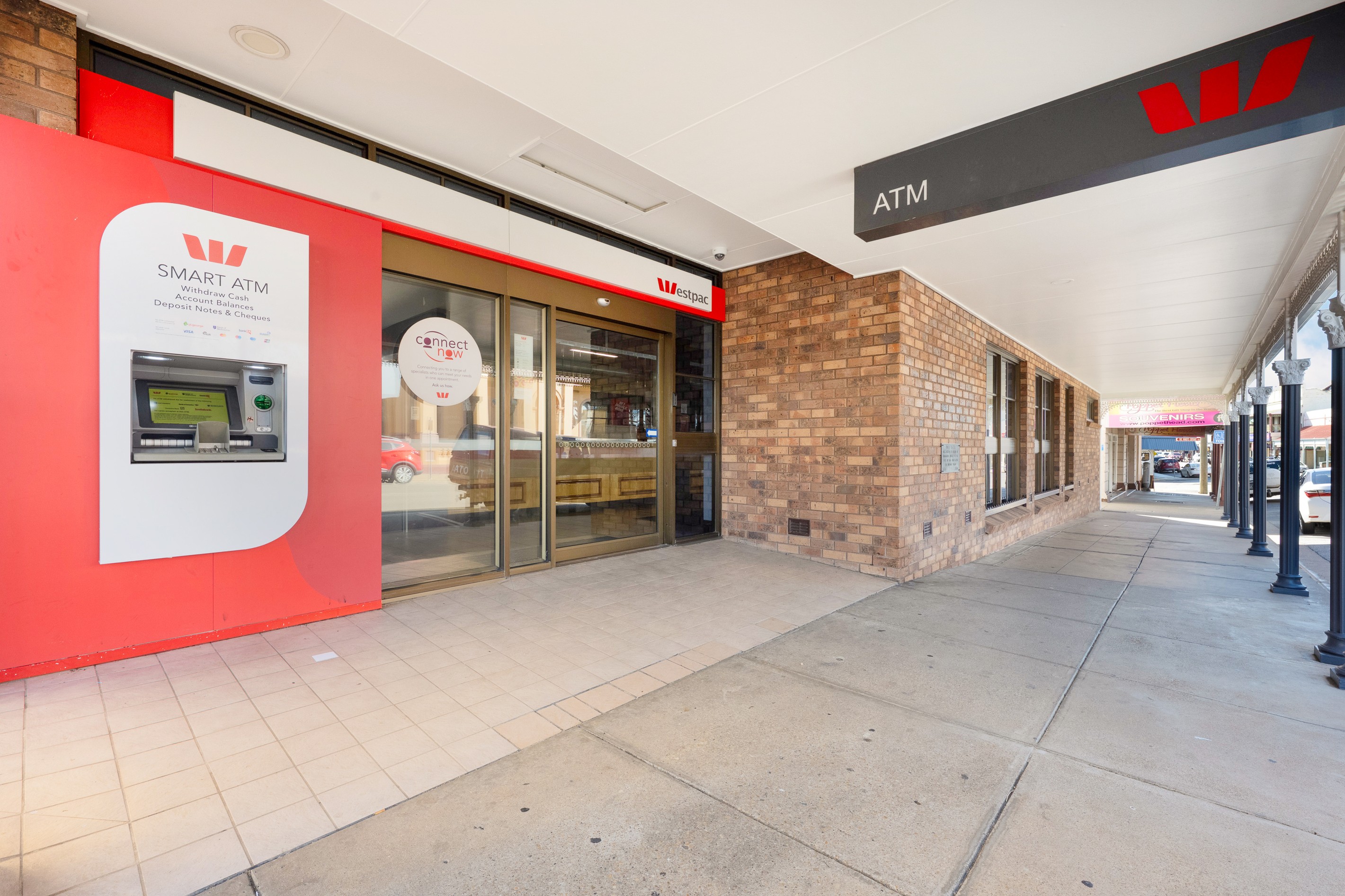 19 Gill Street, CHARTERS TOWERS CITY, QLD 4820