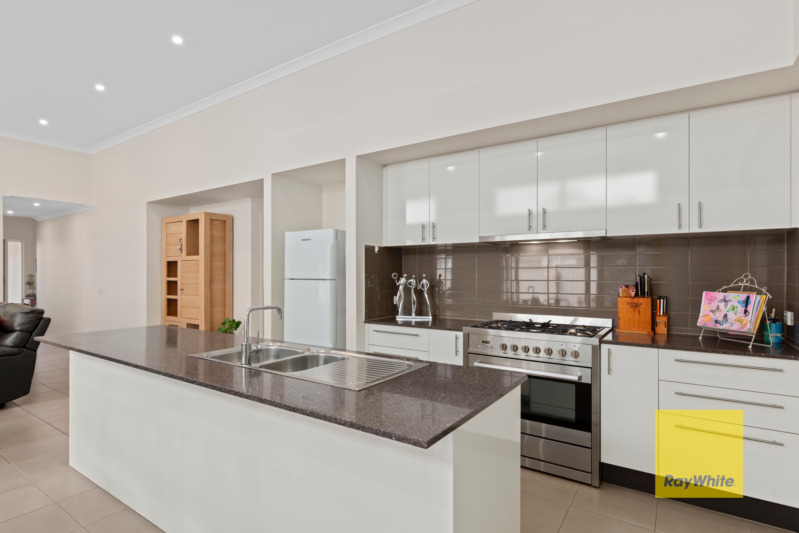 42 Grove Road, Marshall, VIC 3216