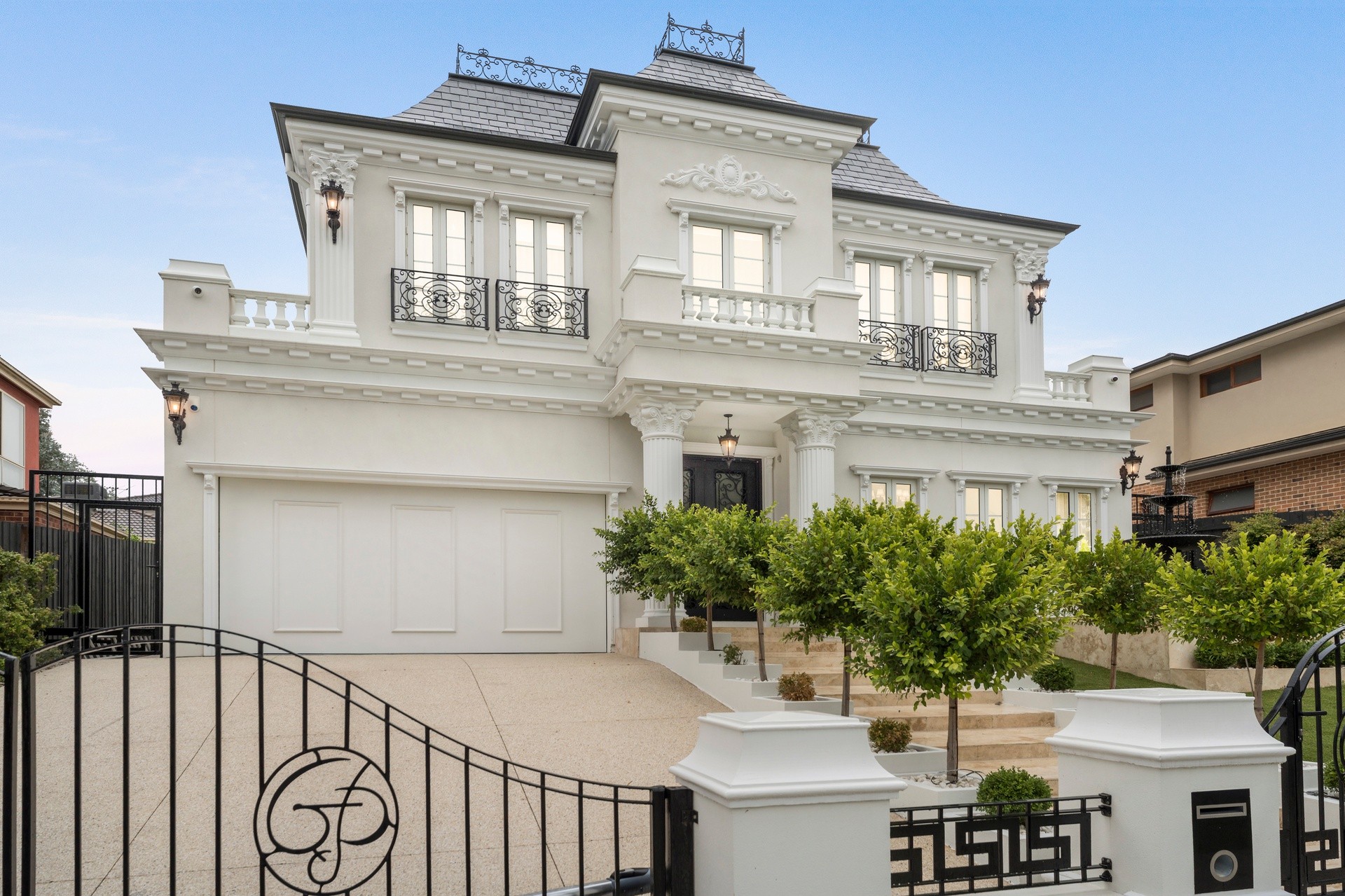 16 Garrisson Drive, Glen Waverley, VIC 3150