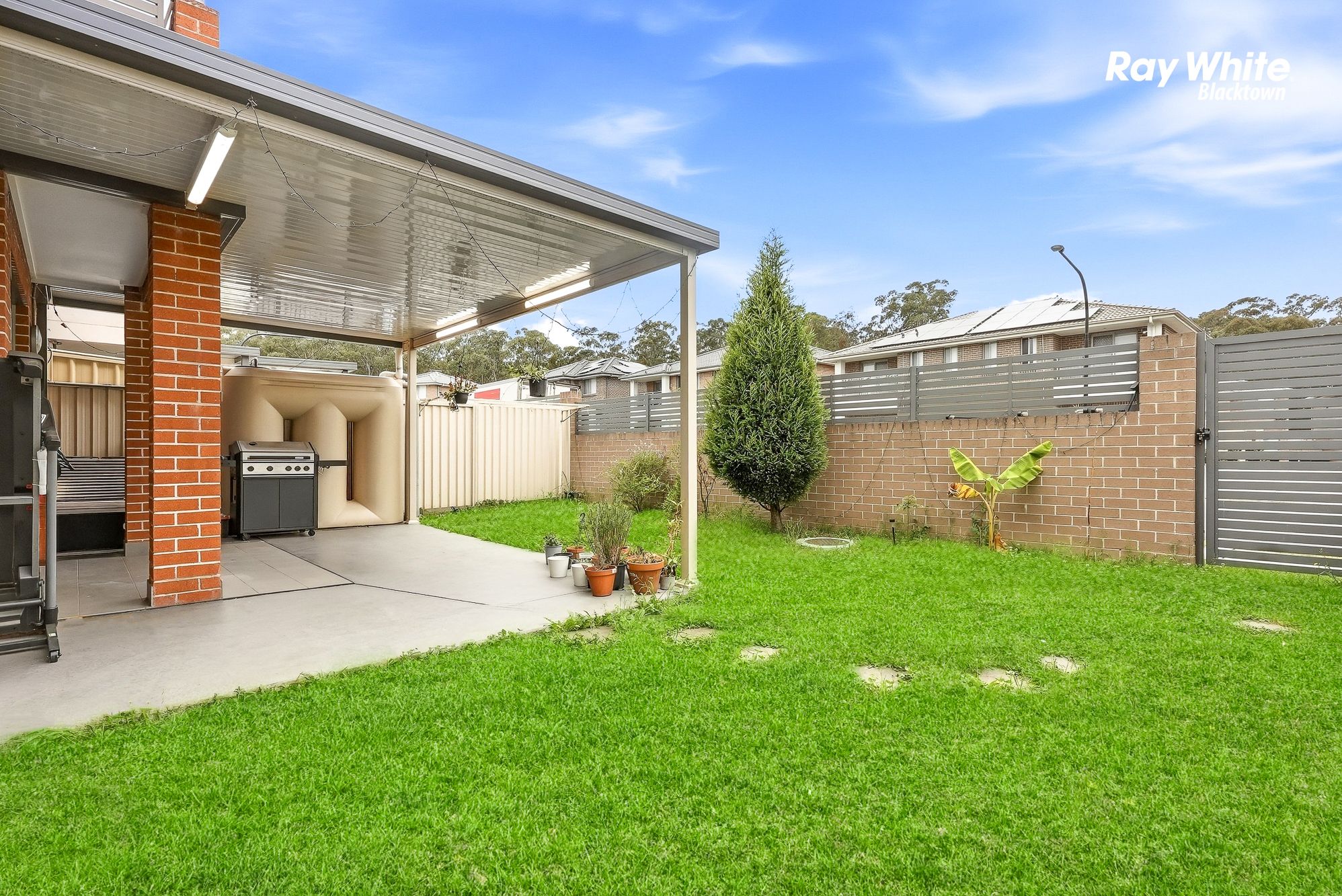 4/42 Highpoint Drive — photo 19 of 28