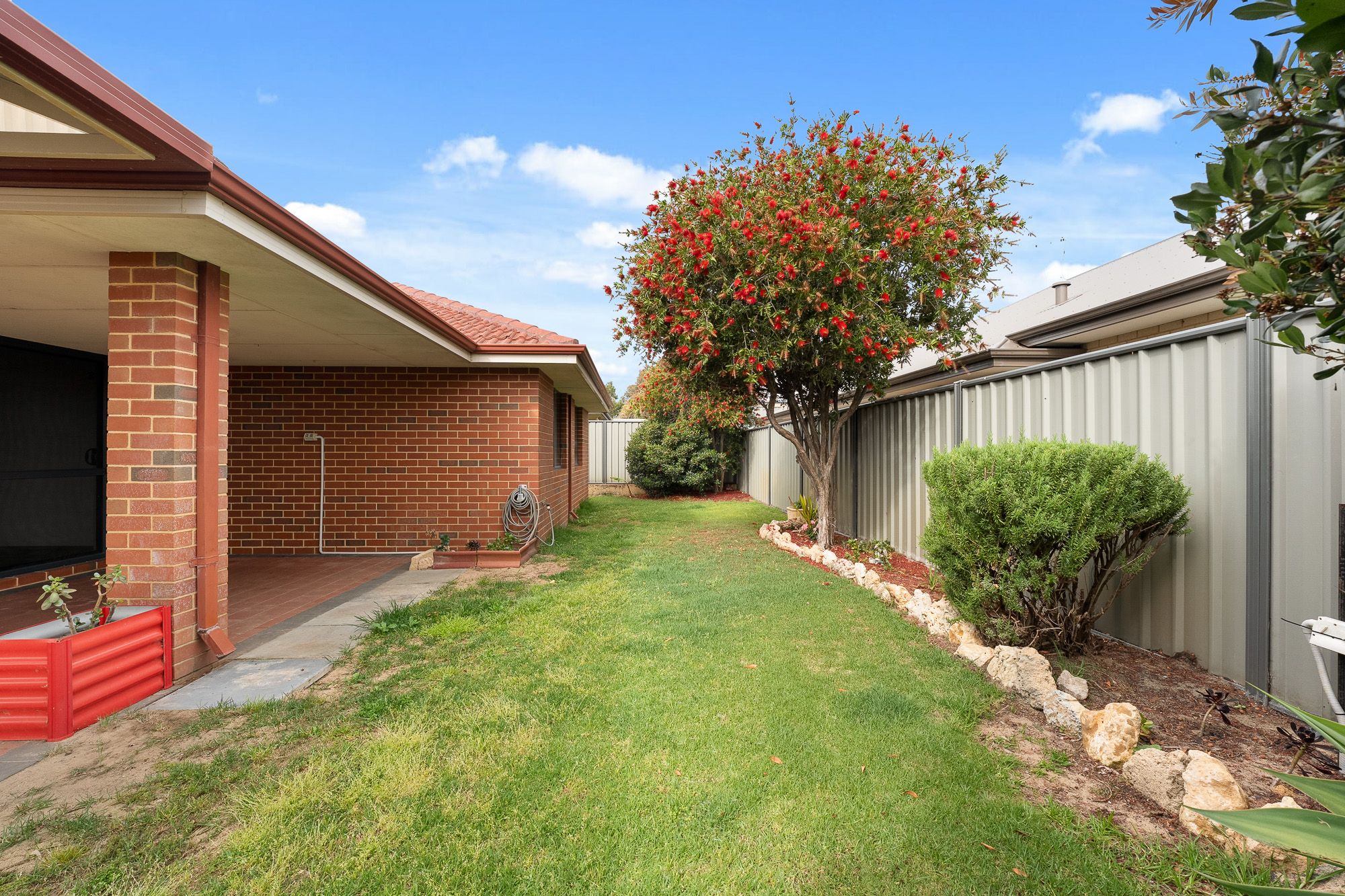49 Tamworth Boulevard — photo 28 of 28