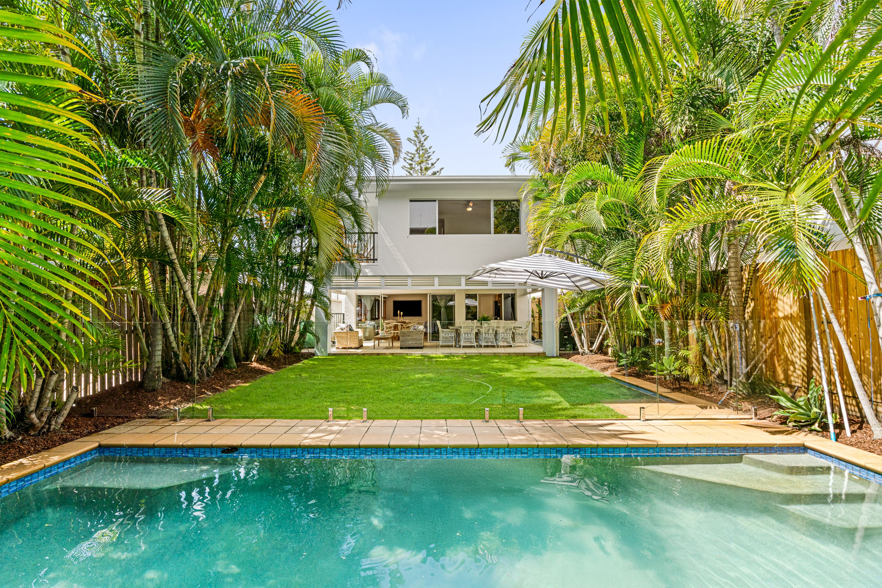 17 Hythe Street, Miami, QLD 4220
