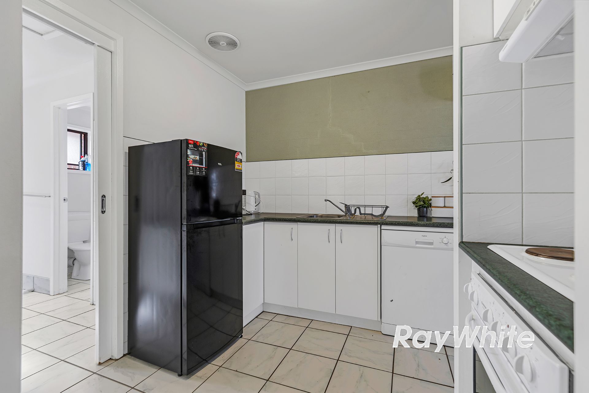 1-4/325 Maude Street — photo 7 of 18