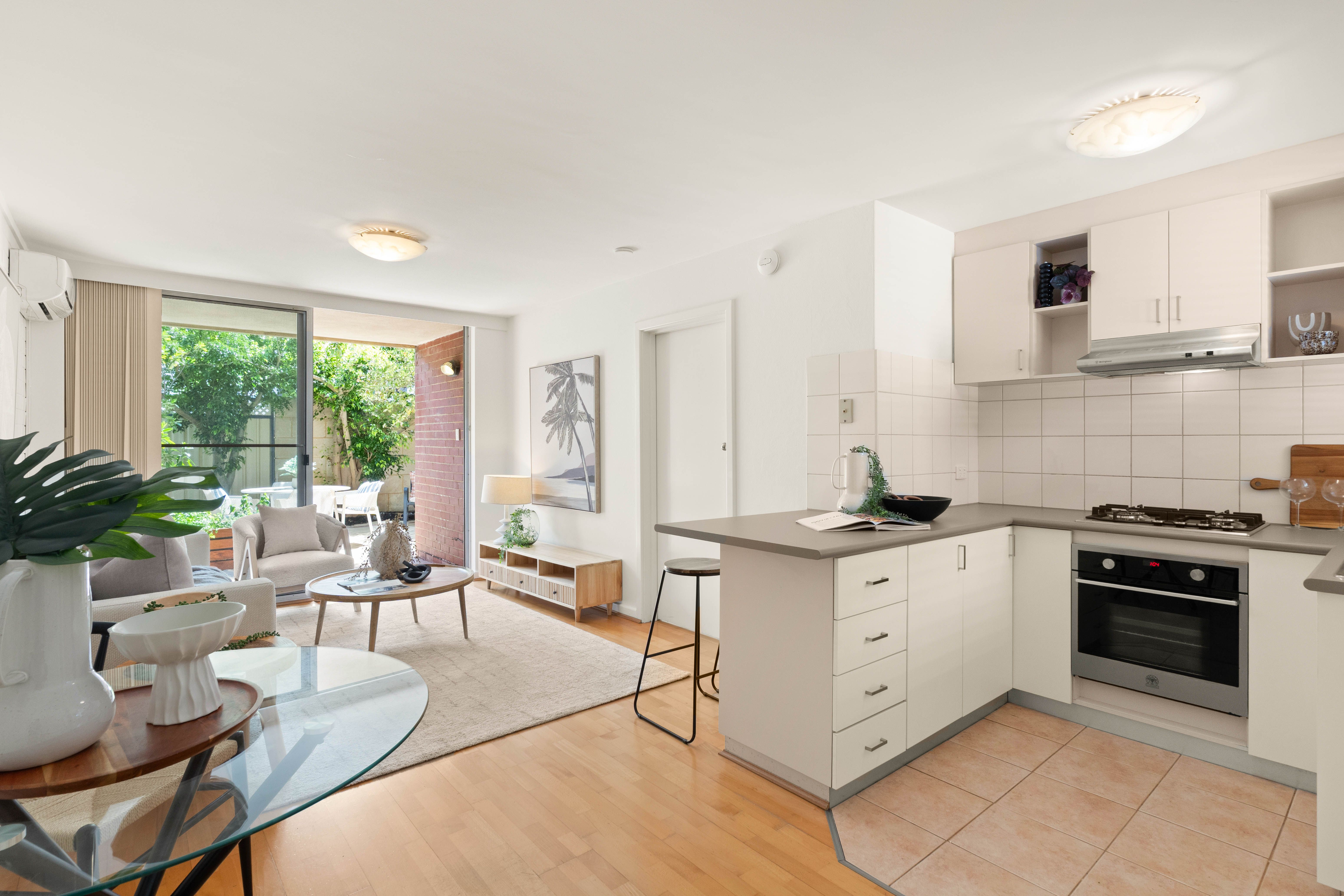 4/181 Cambridge Street — photo from Ray White Cottesloe Mosman Park