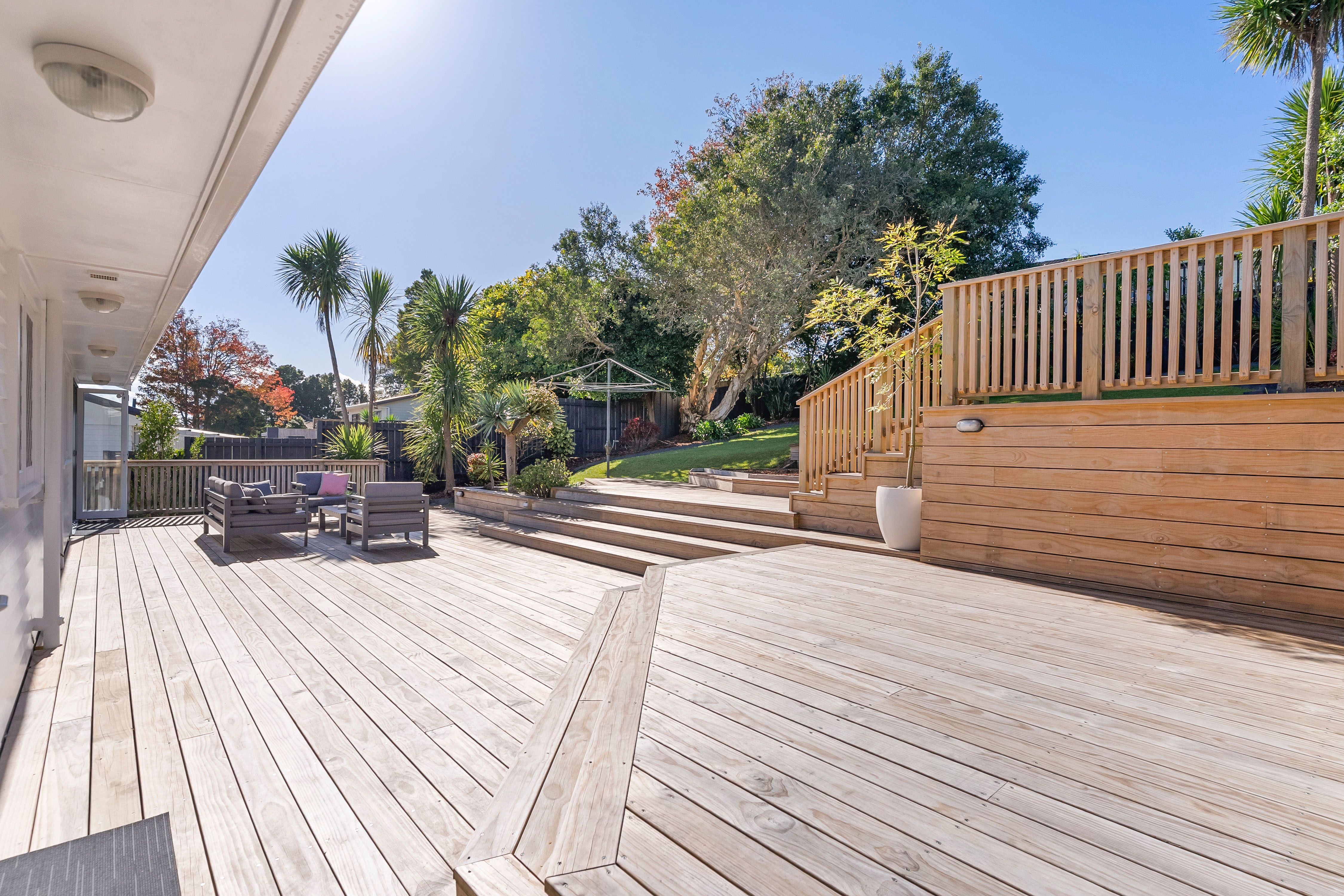 13 Castleford Street, Green Bay, Waitakere City