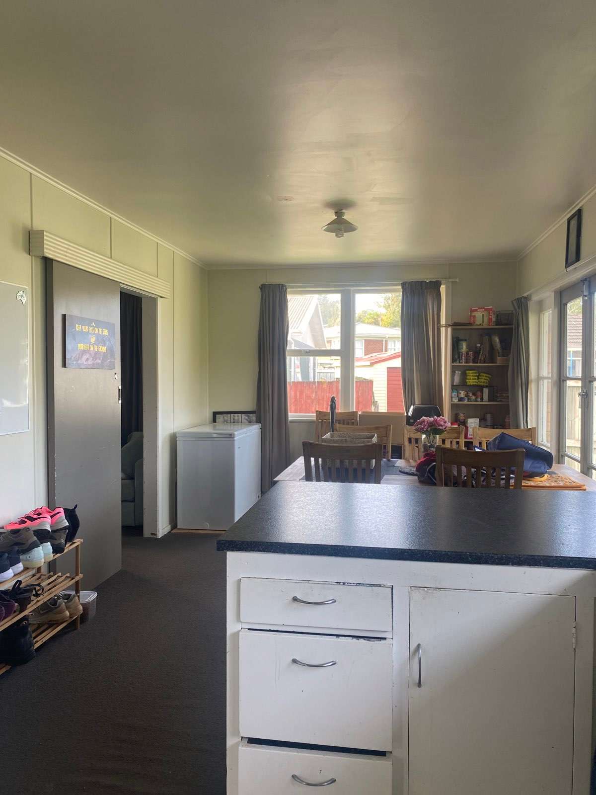 42 Liston Crescent photo 2