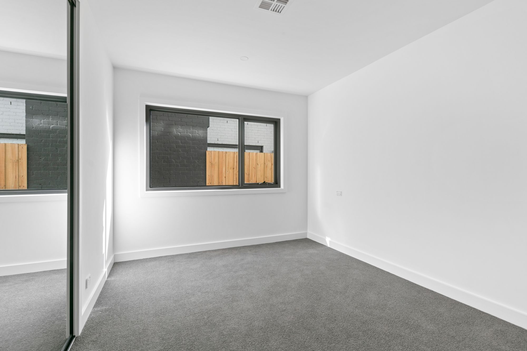 101A Queen Street — photo 3 of 11