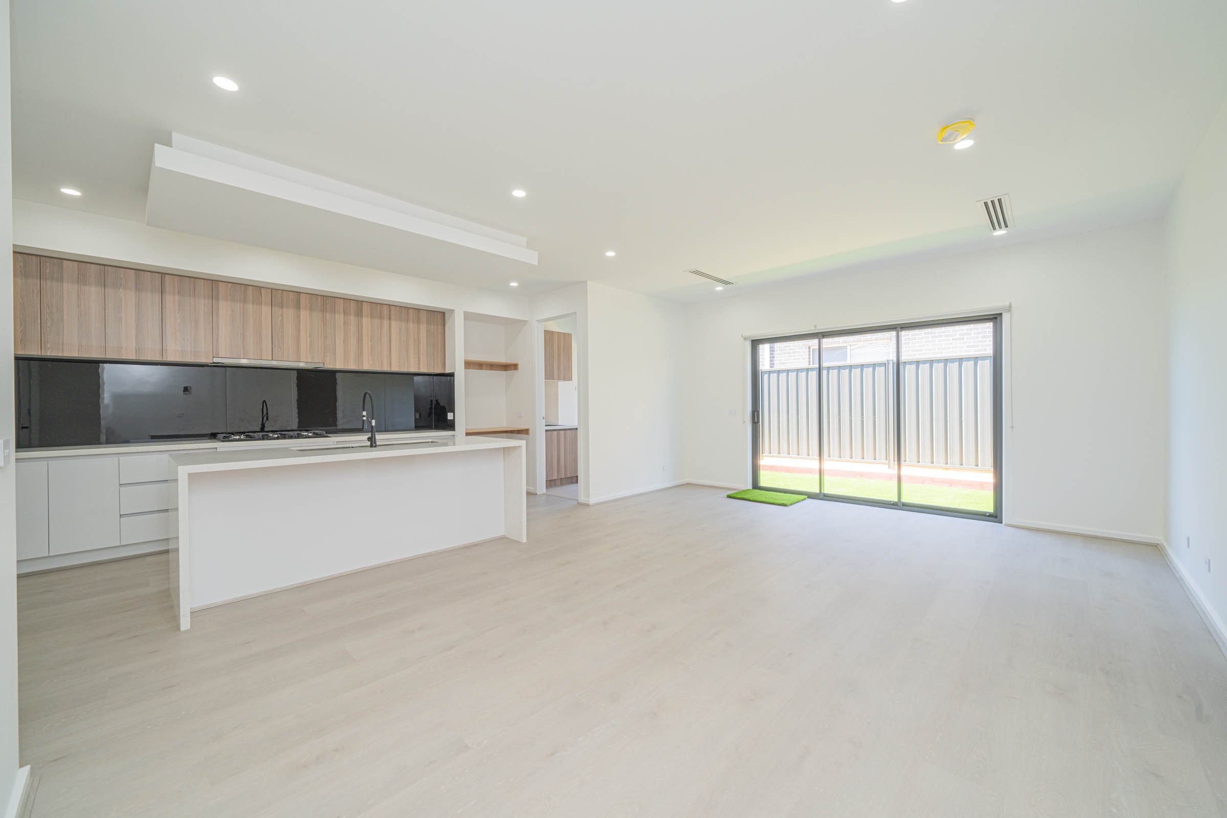 14 Catalonia Way, Berwick, VIC 3806