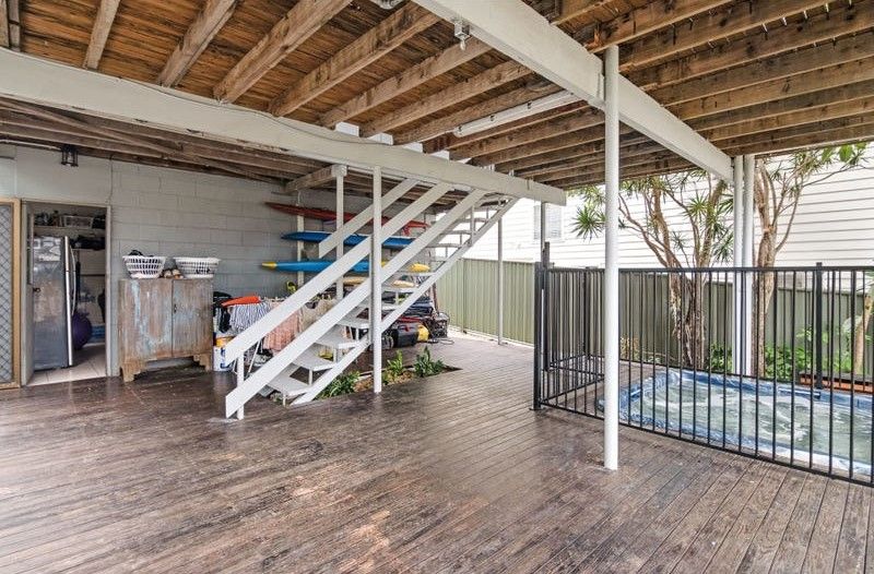 46 Hillcrest Parade, Miami, QLD 4220