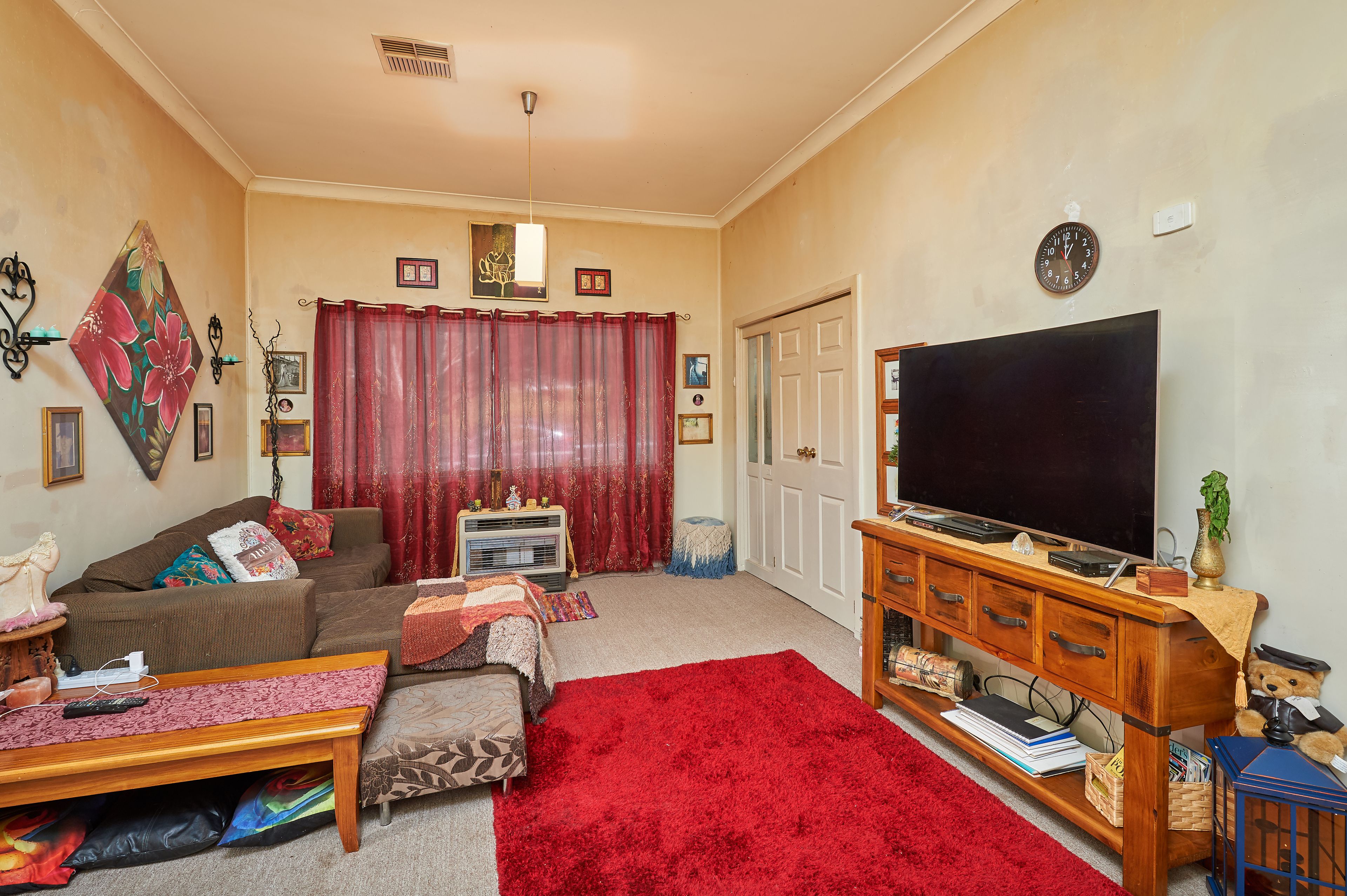 27 Pretoria Avenue, Junee, NSW 2663