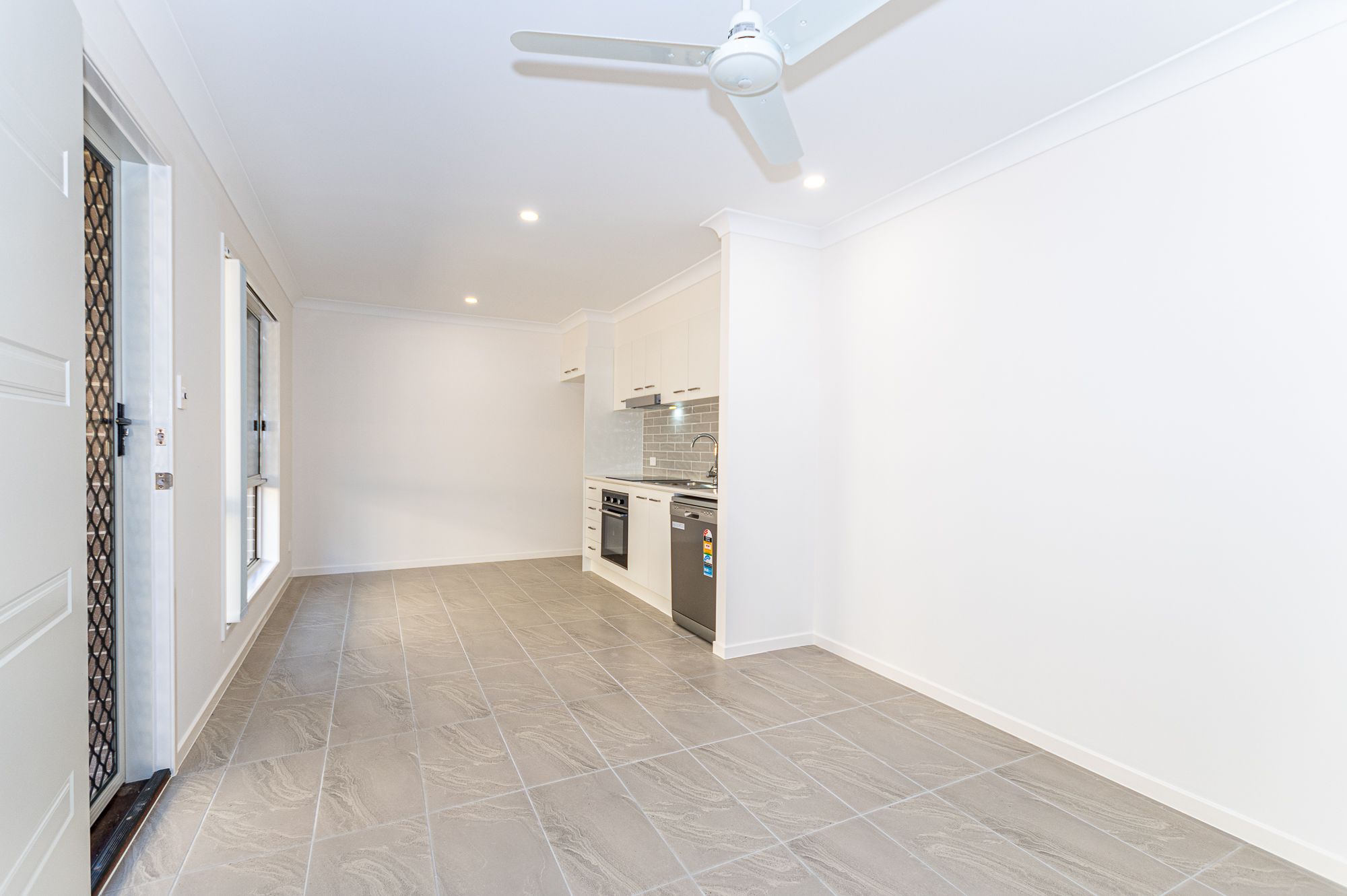 2/11 Edgar Street, Morayfield, QLD 4506