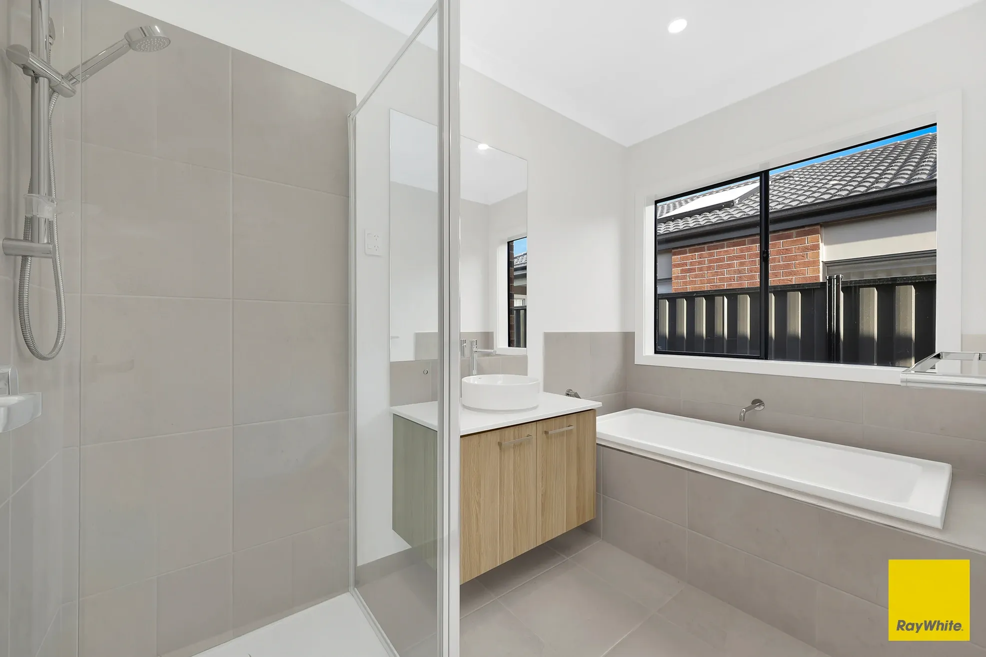 39 Plimsoll Street — photo 8 of 10