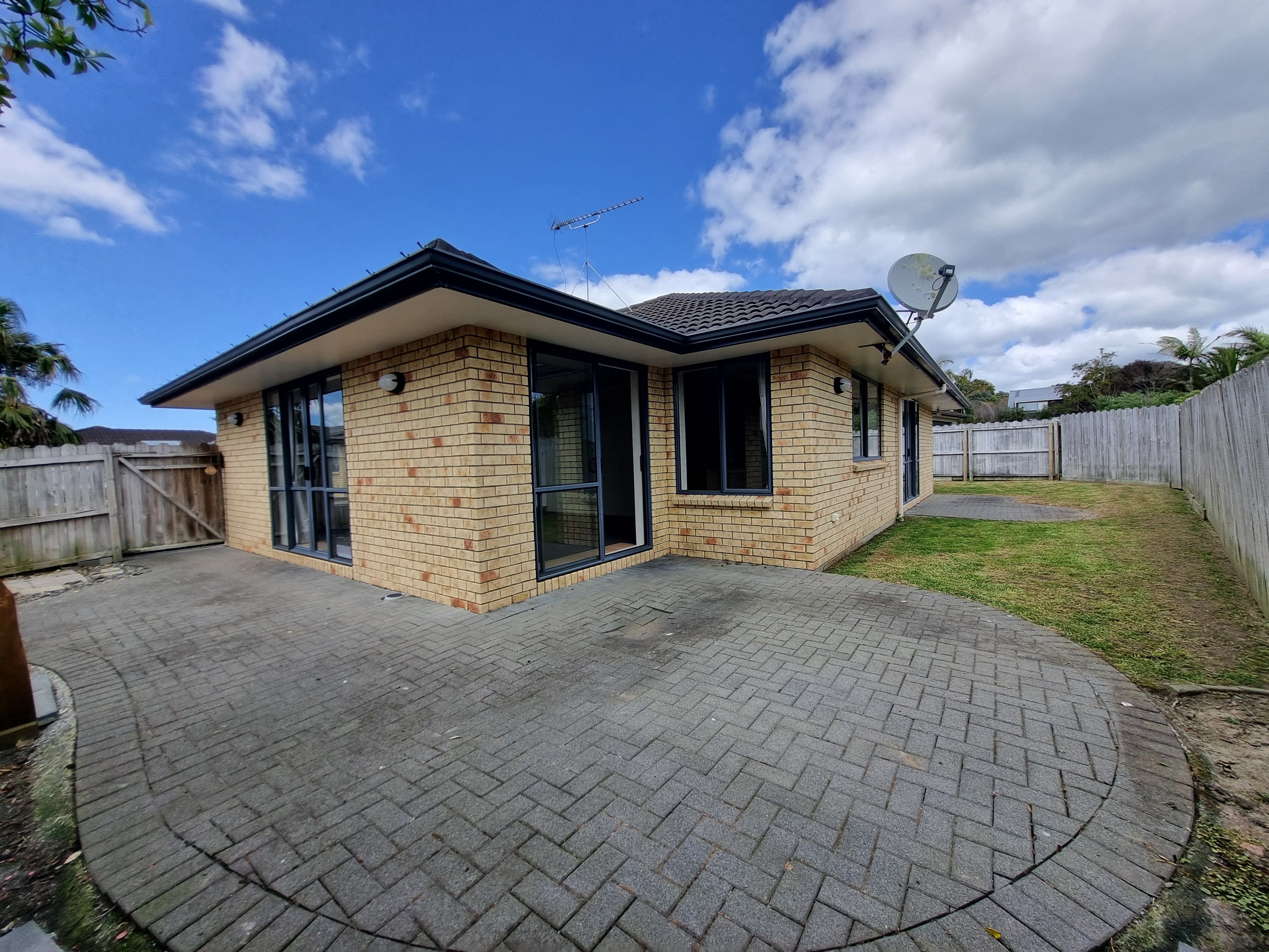 1/9a Araminta Place, Beachlands, Manukau City