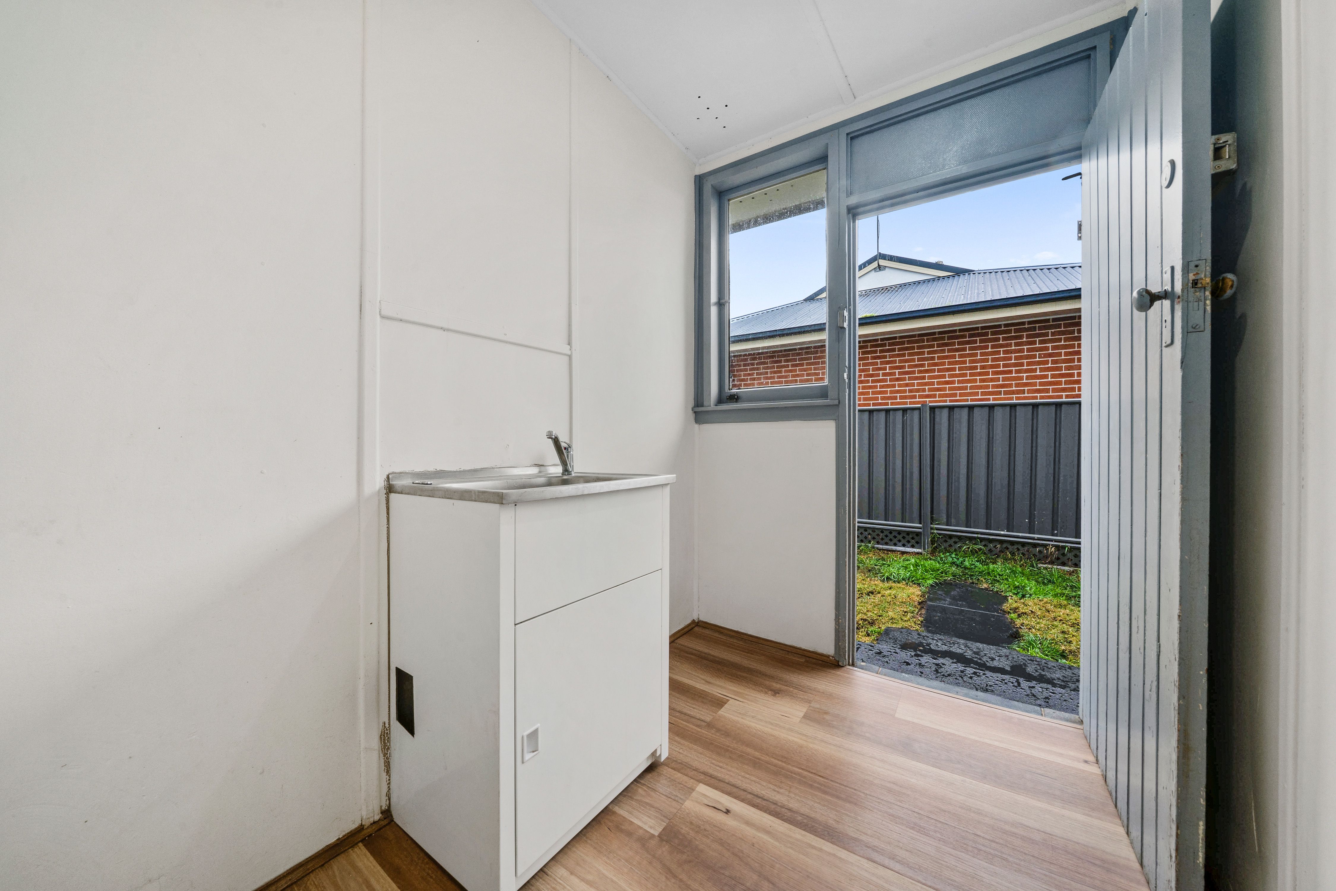 42 Eton Road — photo 10 of 15