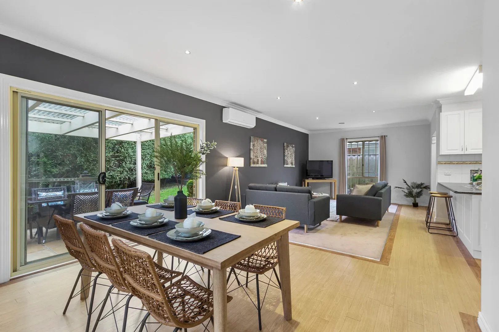 2/44 Faraday Street — photo 4 of 12