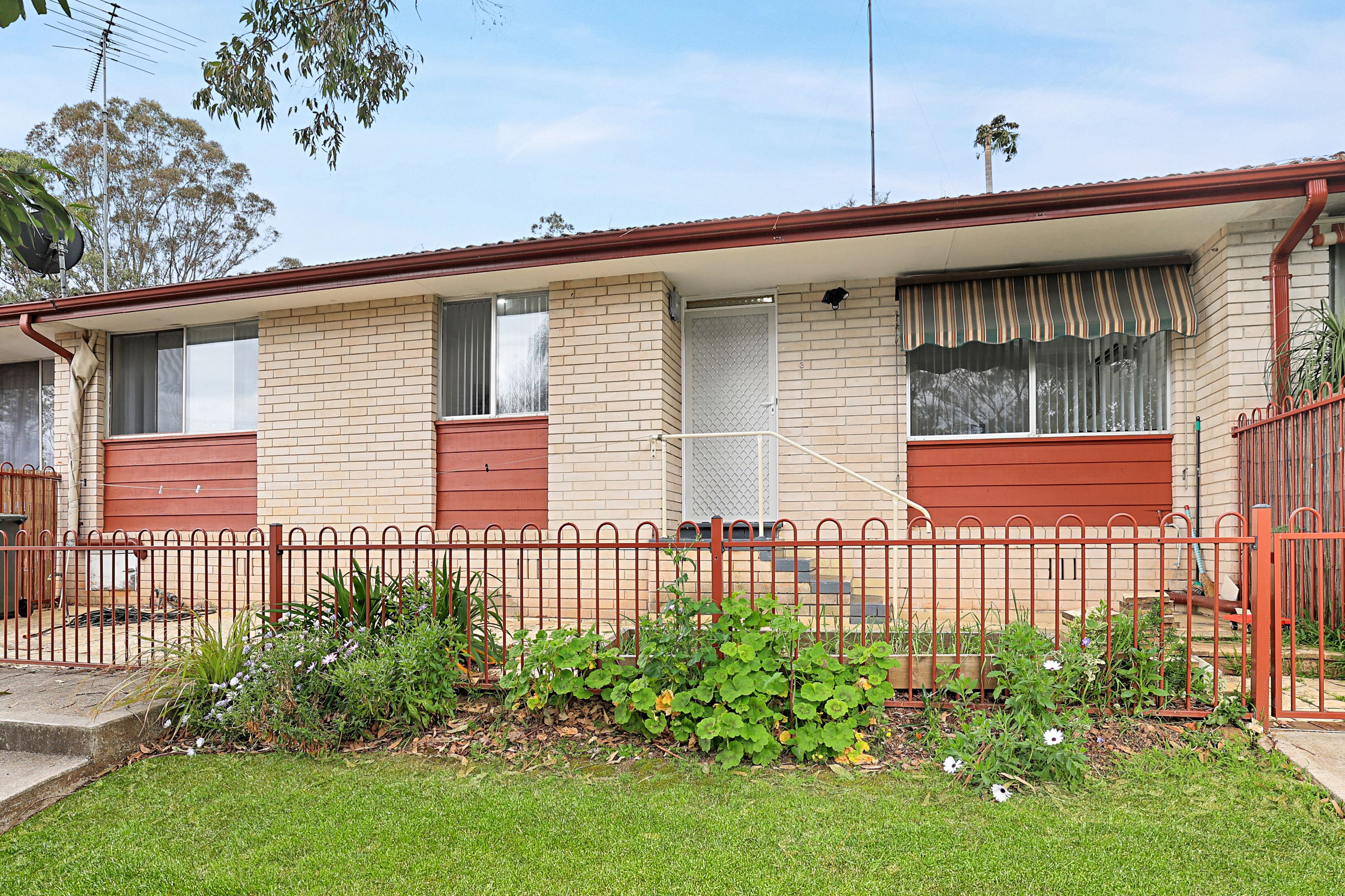 3/20 Stewart Street, Campbelltown, NSW 2560