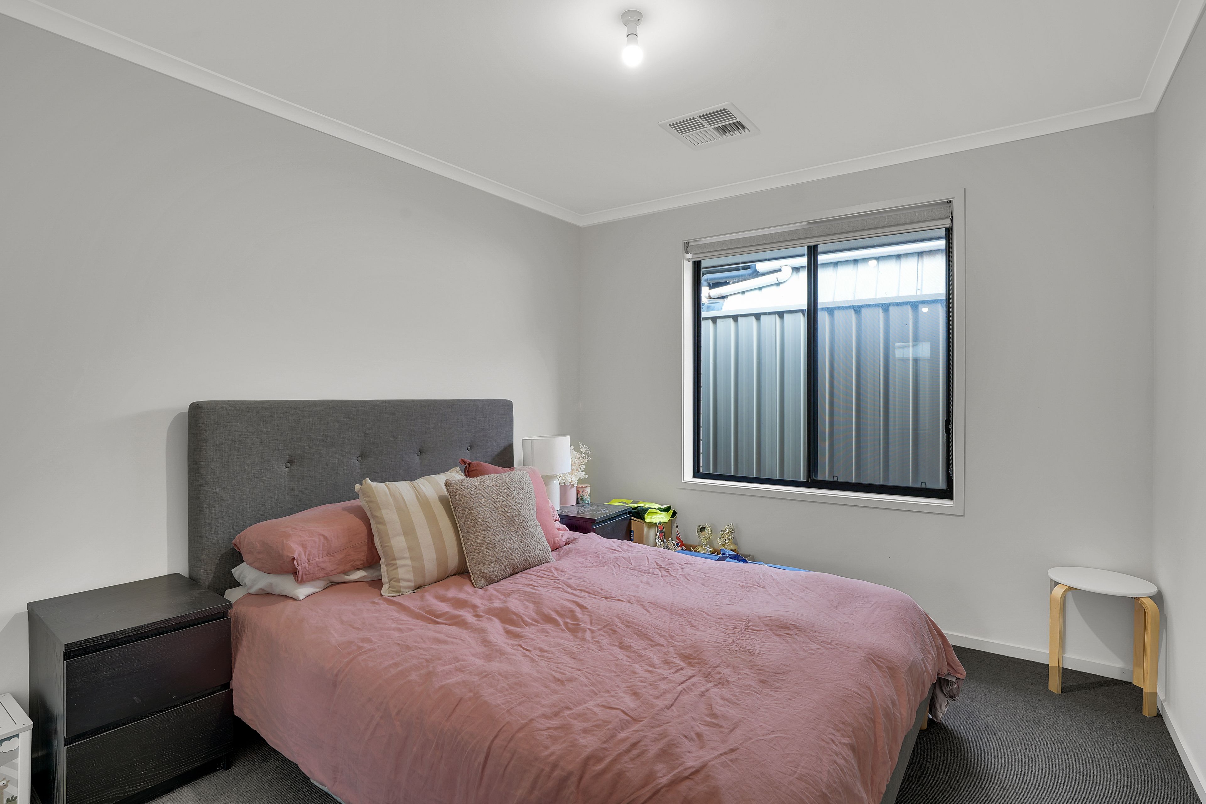 6 Chapel Road — photo 5 of 14