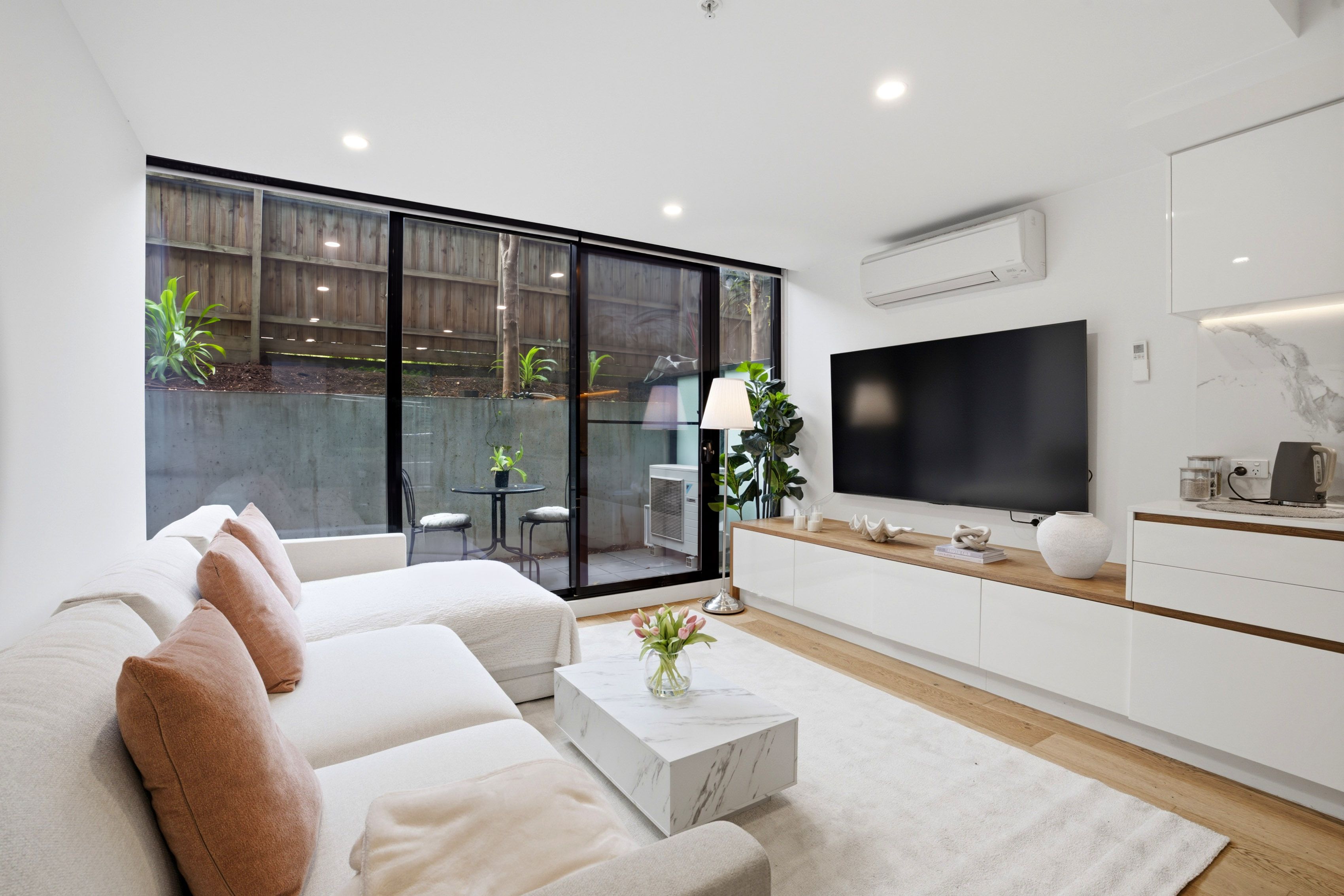 G19/188 Whitehorse Road — photo from Ray White Balwyn